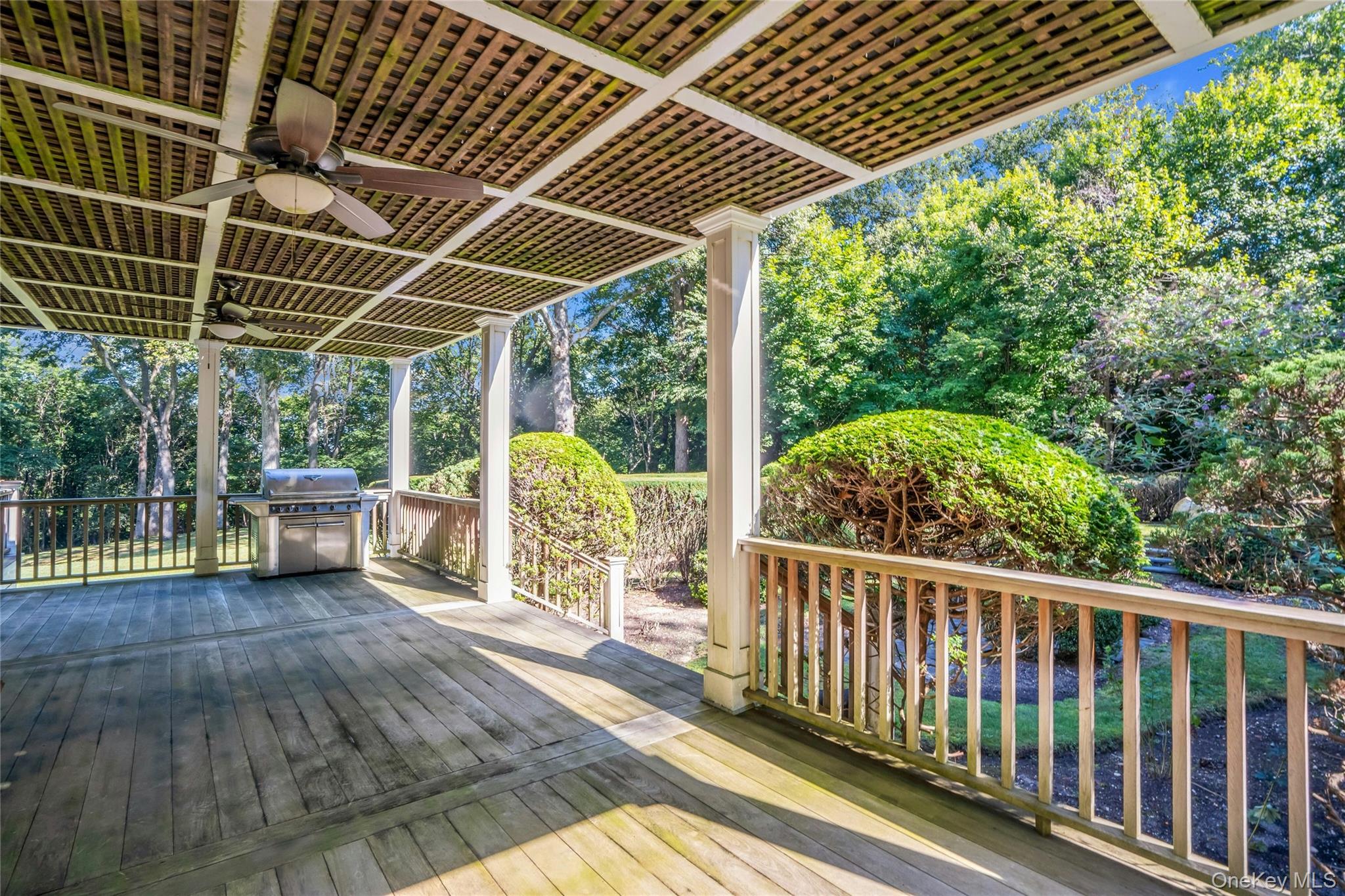 140 Cove Neck Road – For Sale photo 12