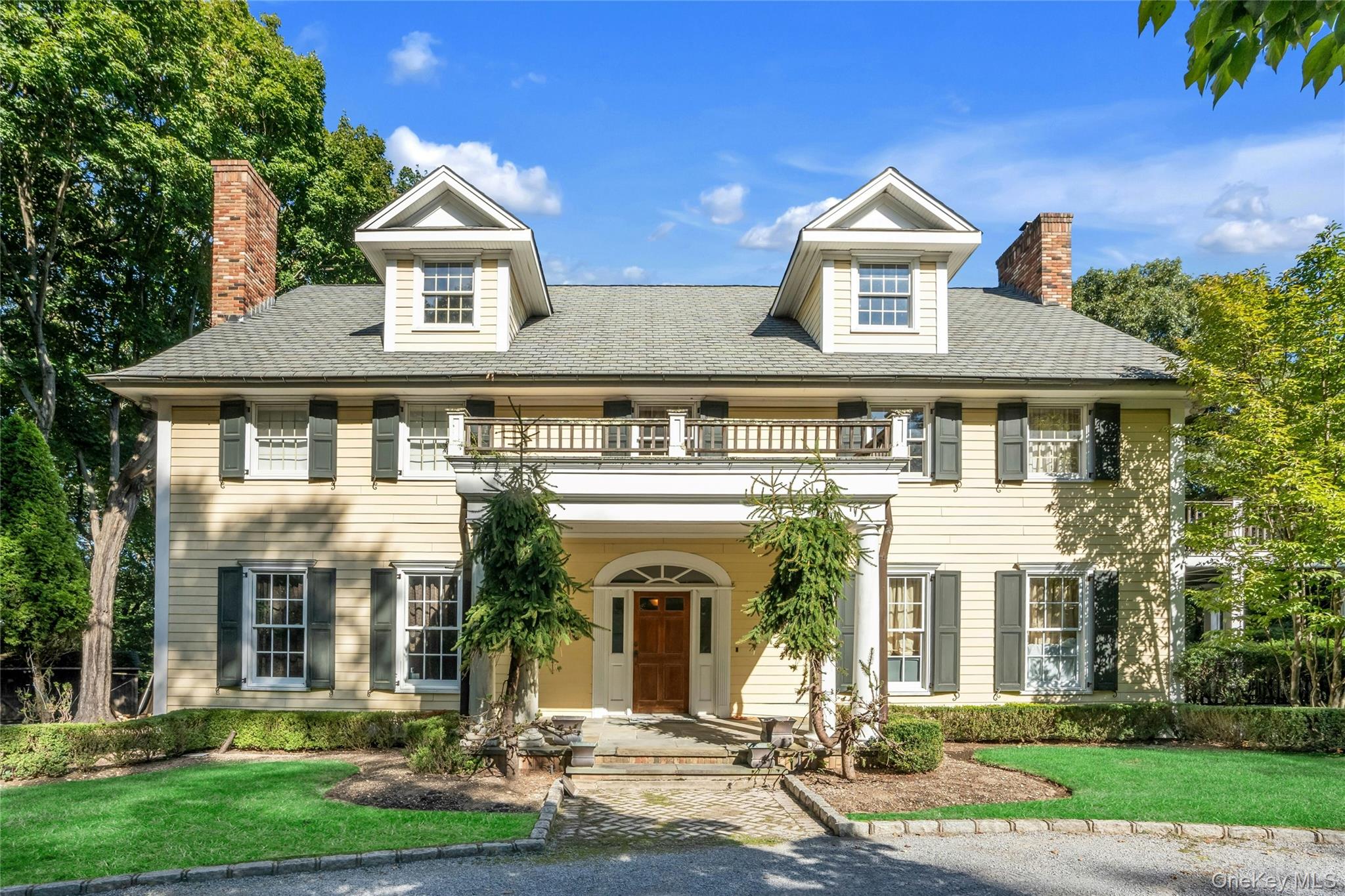 140 Cove Neck Road – For Sale