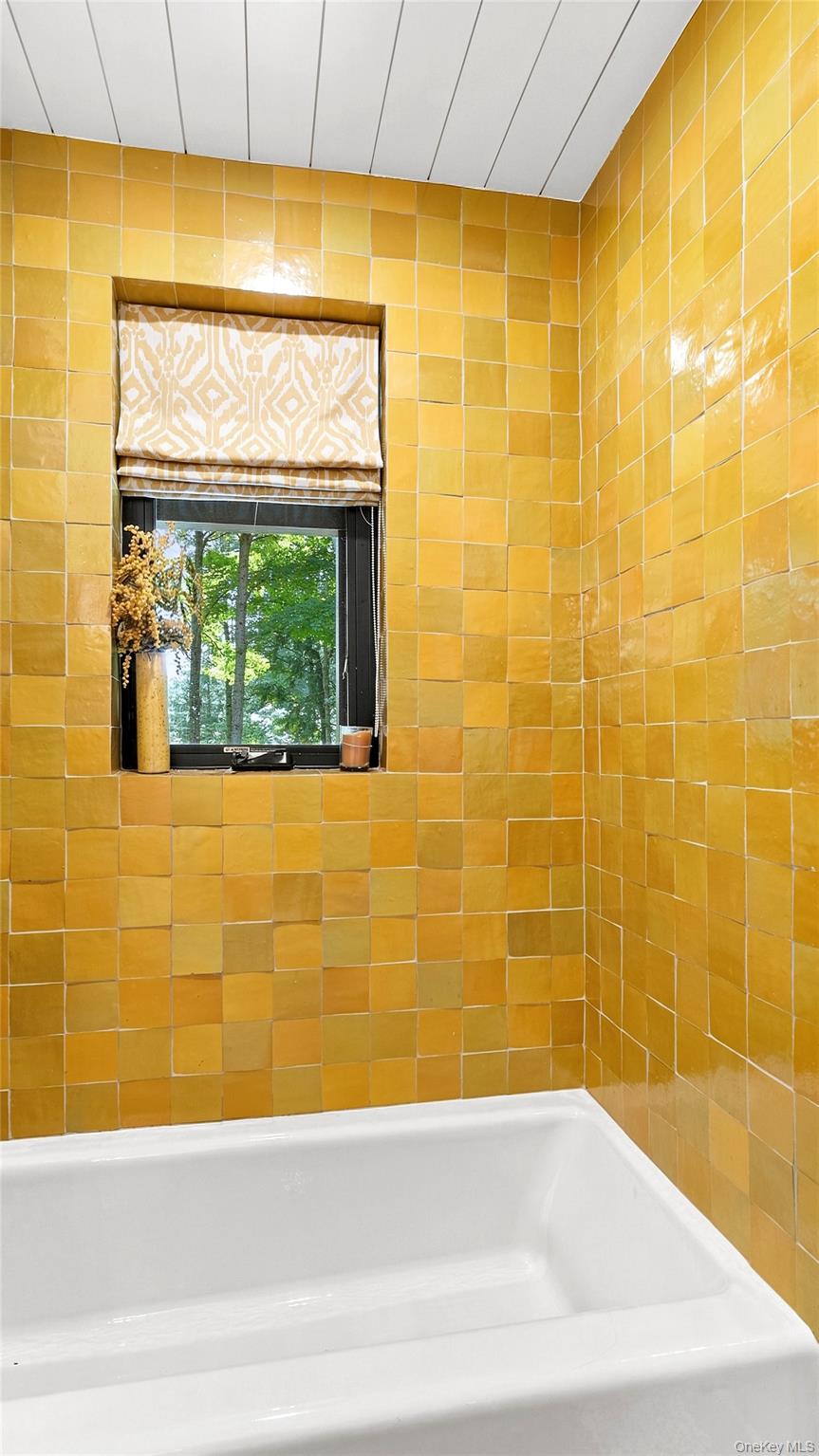 1114 Barrett Circle W – For Sale photo 25