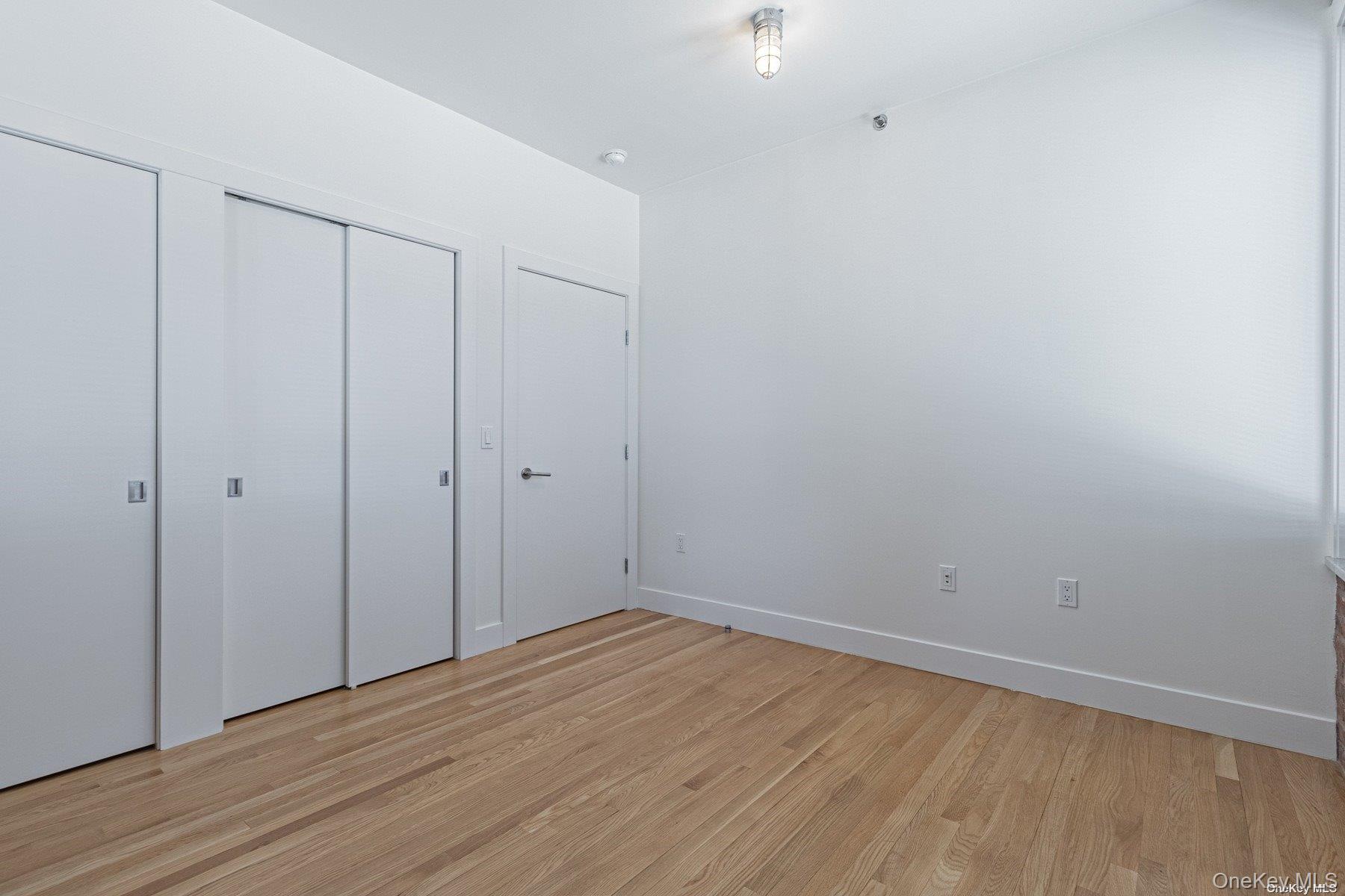 16 Willow Avenue, Unit 2B photo 4