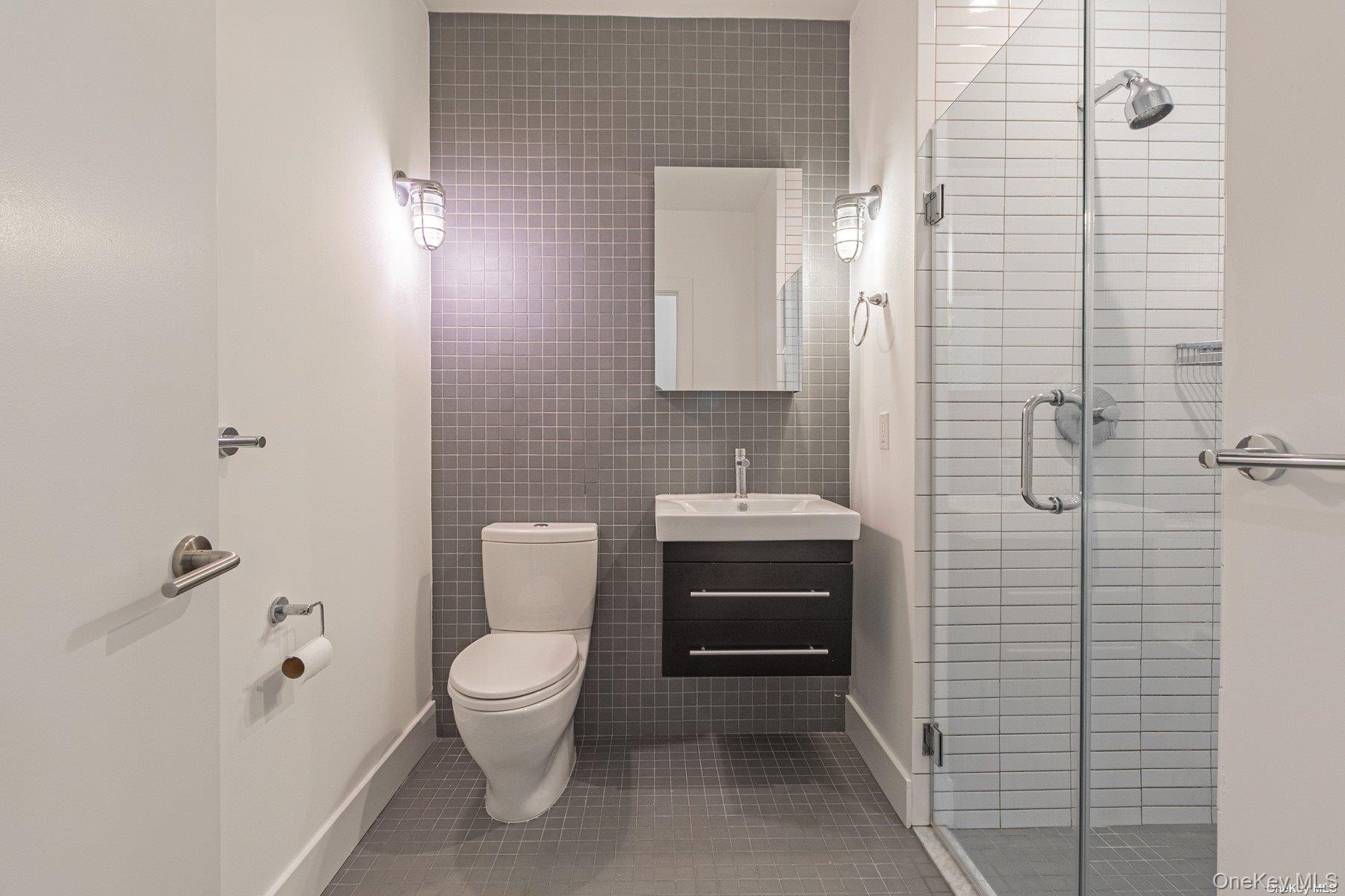 16 Willow Avenue, Unit 2B photo 5