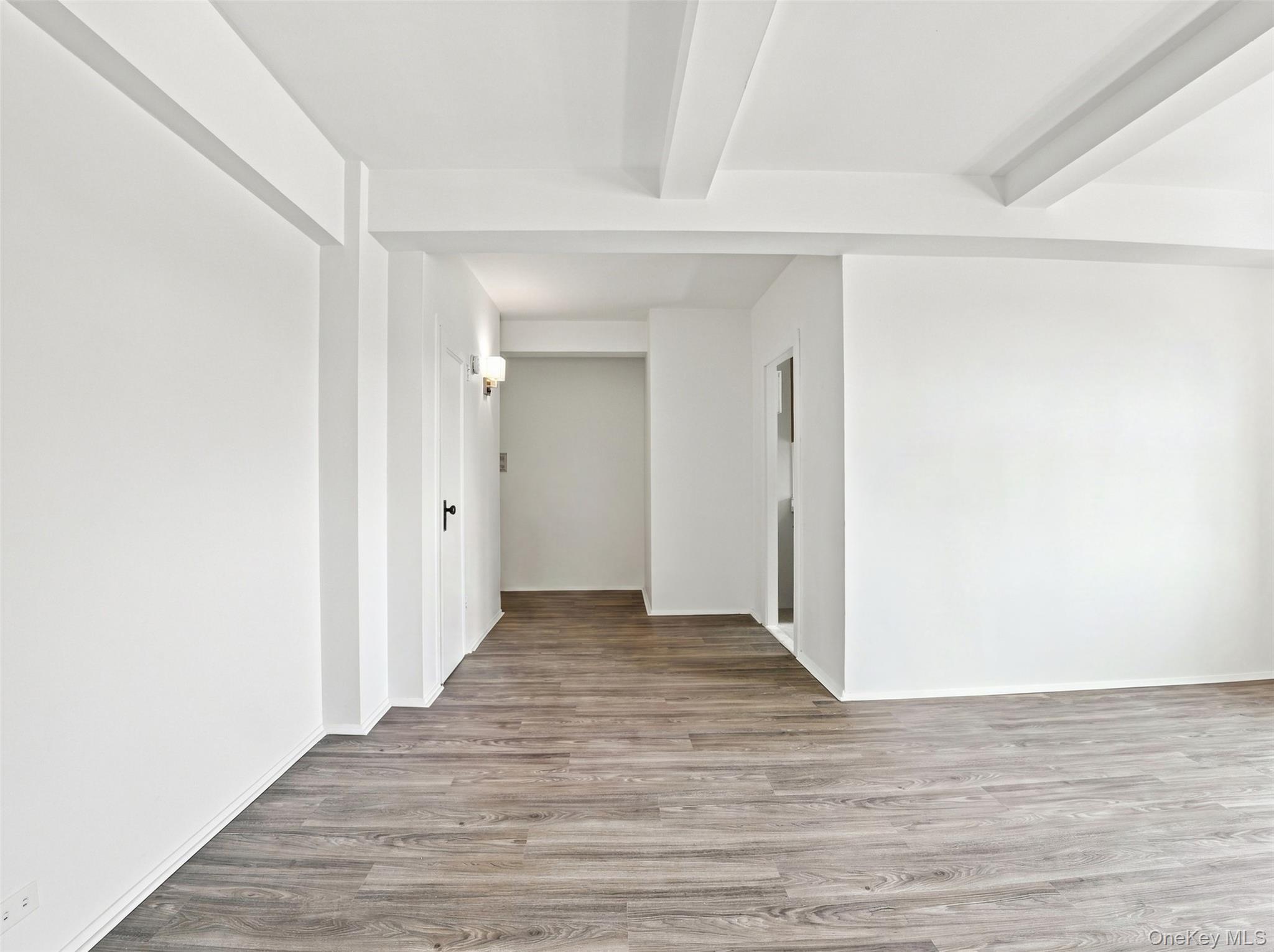 2049 Mcgraw Avenue, Unit 4F photo 7
