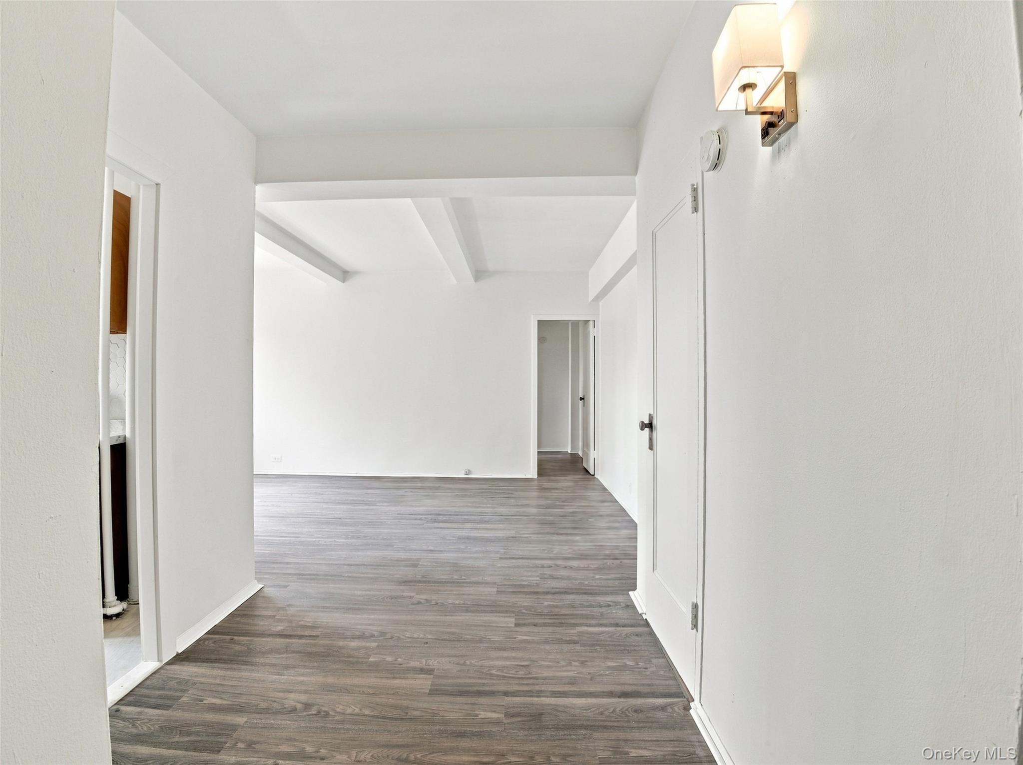 2049 Mcgraw Avenue, Unit 4F photo 8