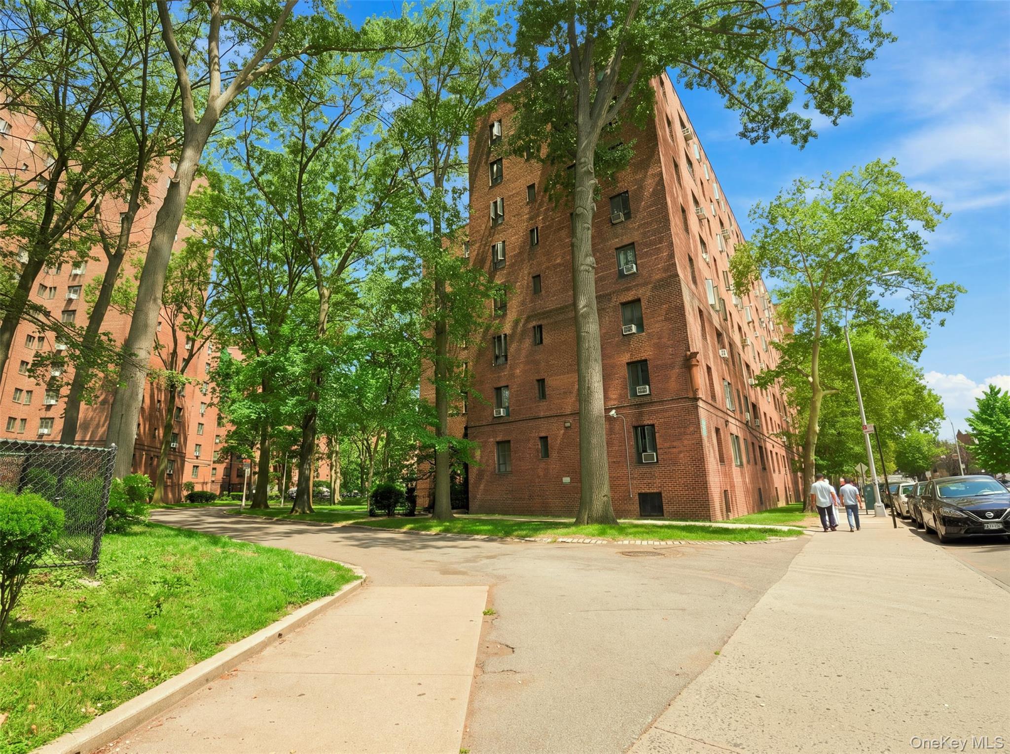 2049 Mcgraw Avenue, Unit 4F