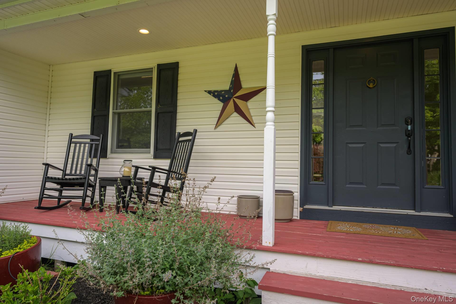 7 Amys Path – For Sale photo 2