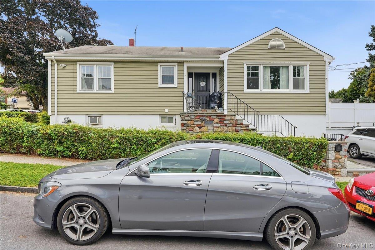 25 Coolidge Avenue – For Sale