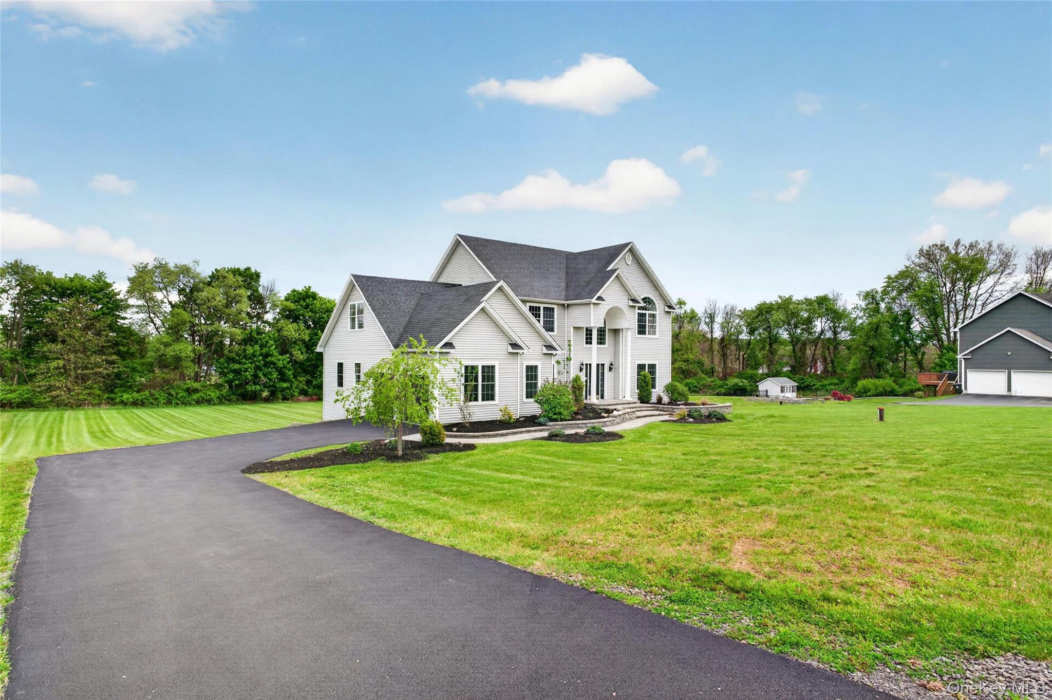 55 Noelle Drive – For Sale photo 2