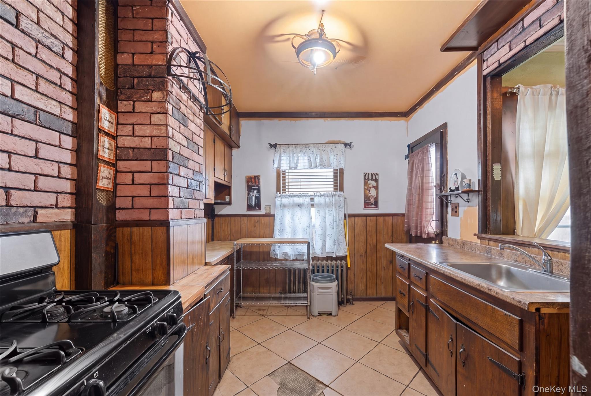 9116 91st Avenue – For Sale photo 11