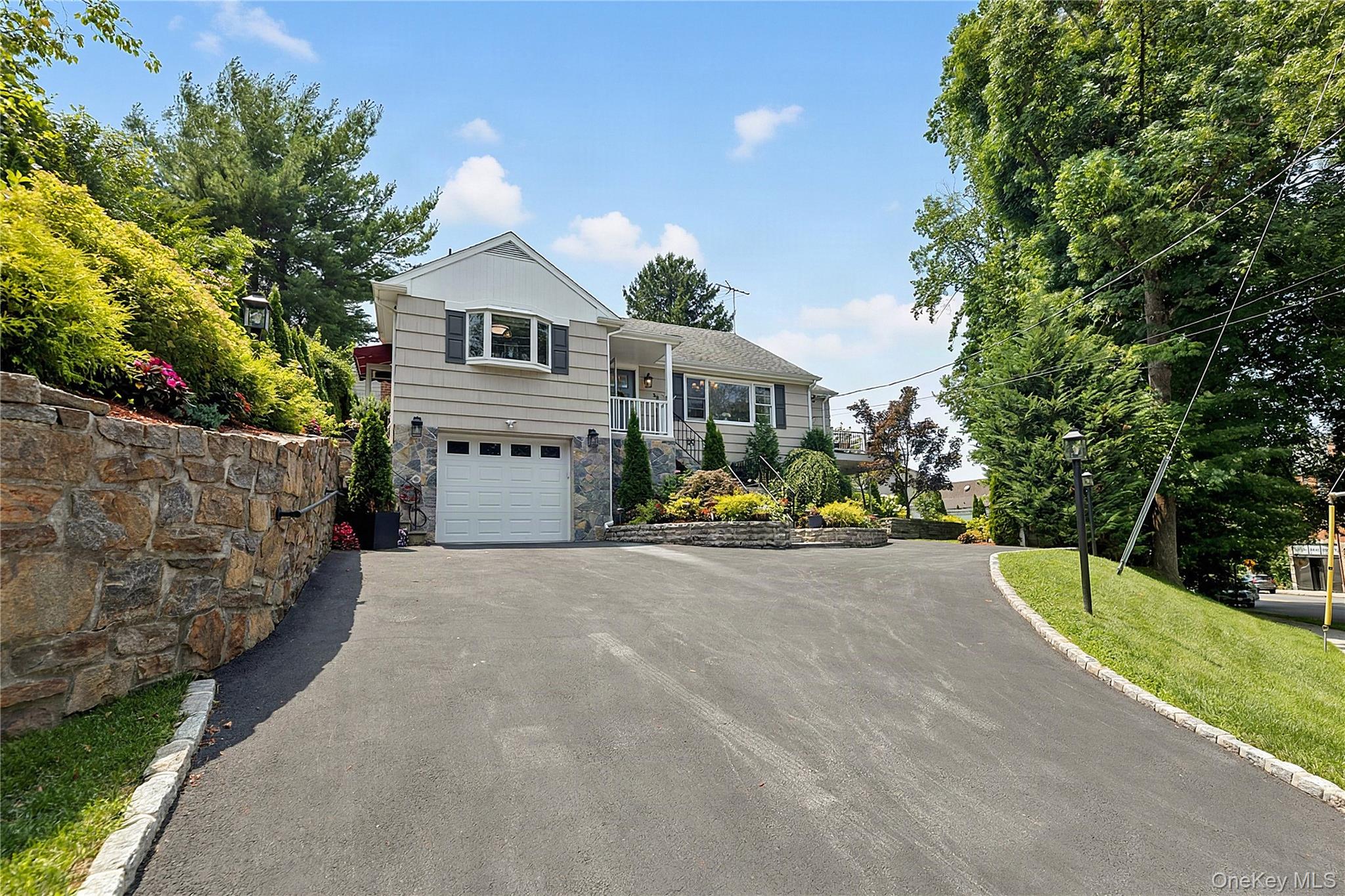 38 Harney Road – For Sale photo 3