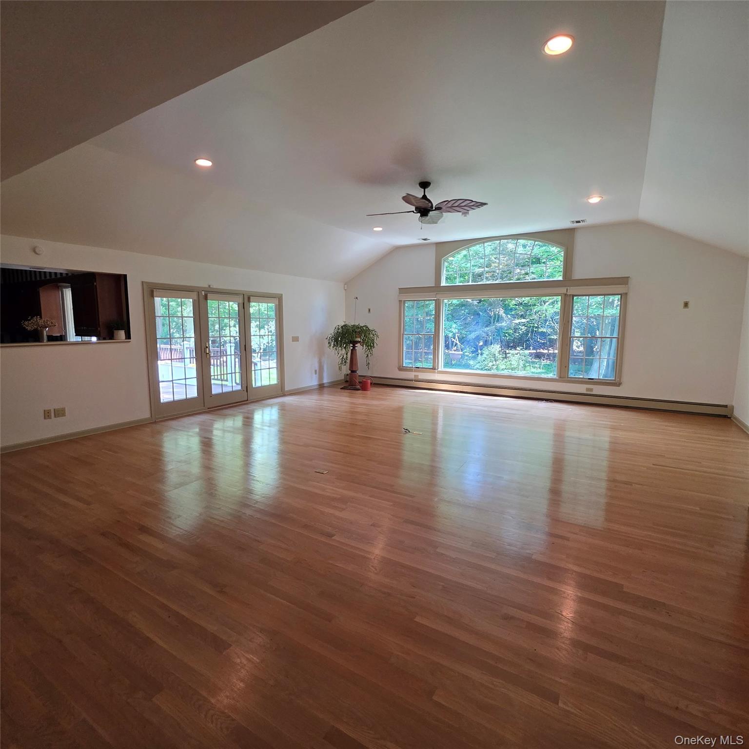 9 Cliff Road – For Rent photo 11
