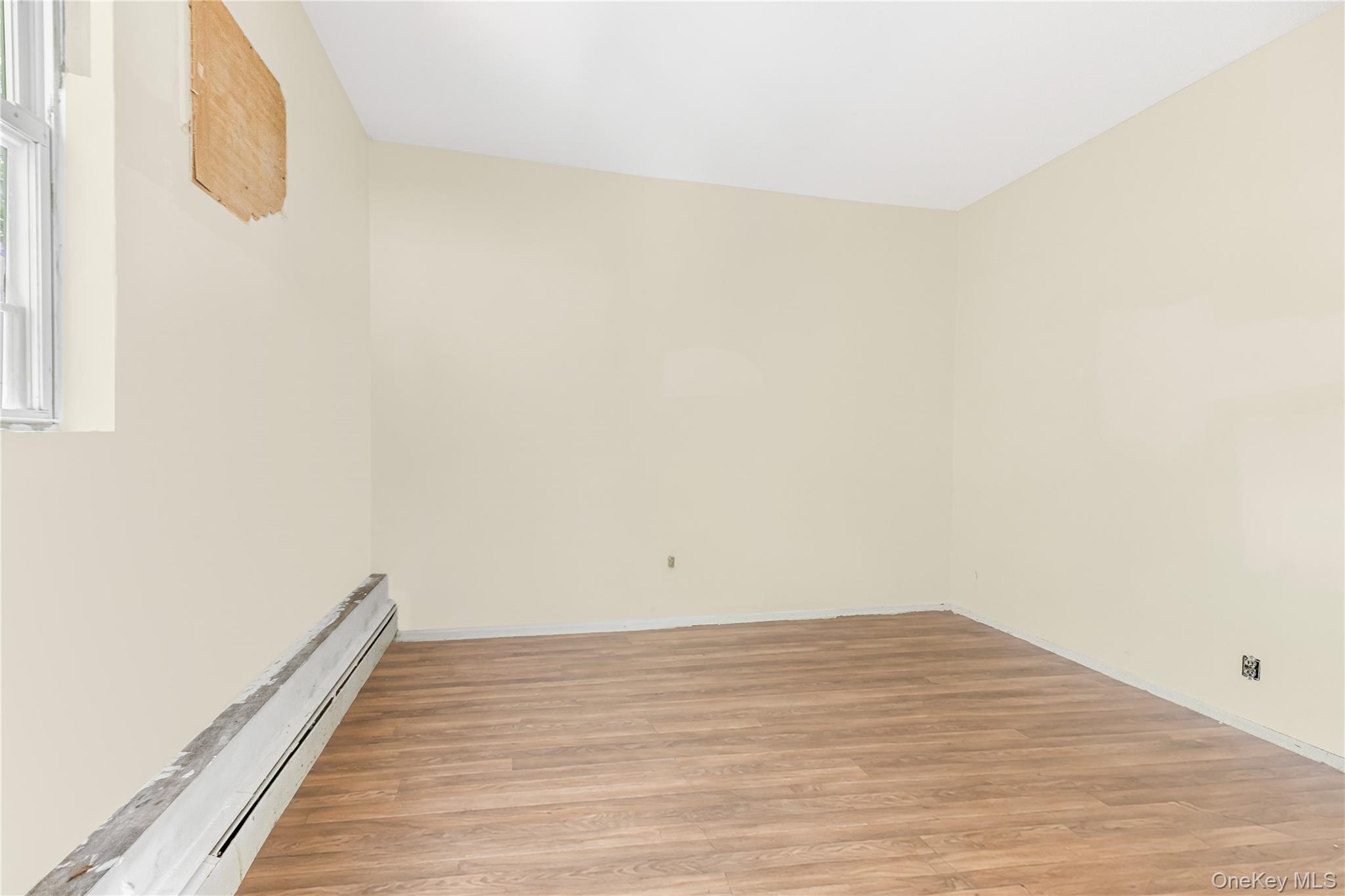 419 Harding Park – For Sale photo 12