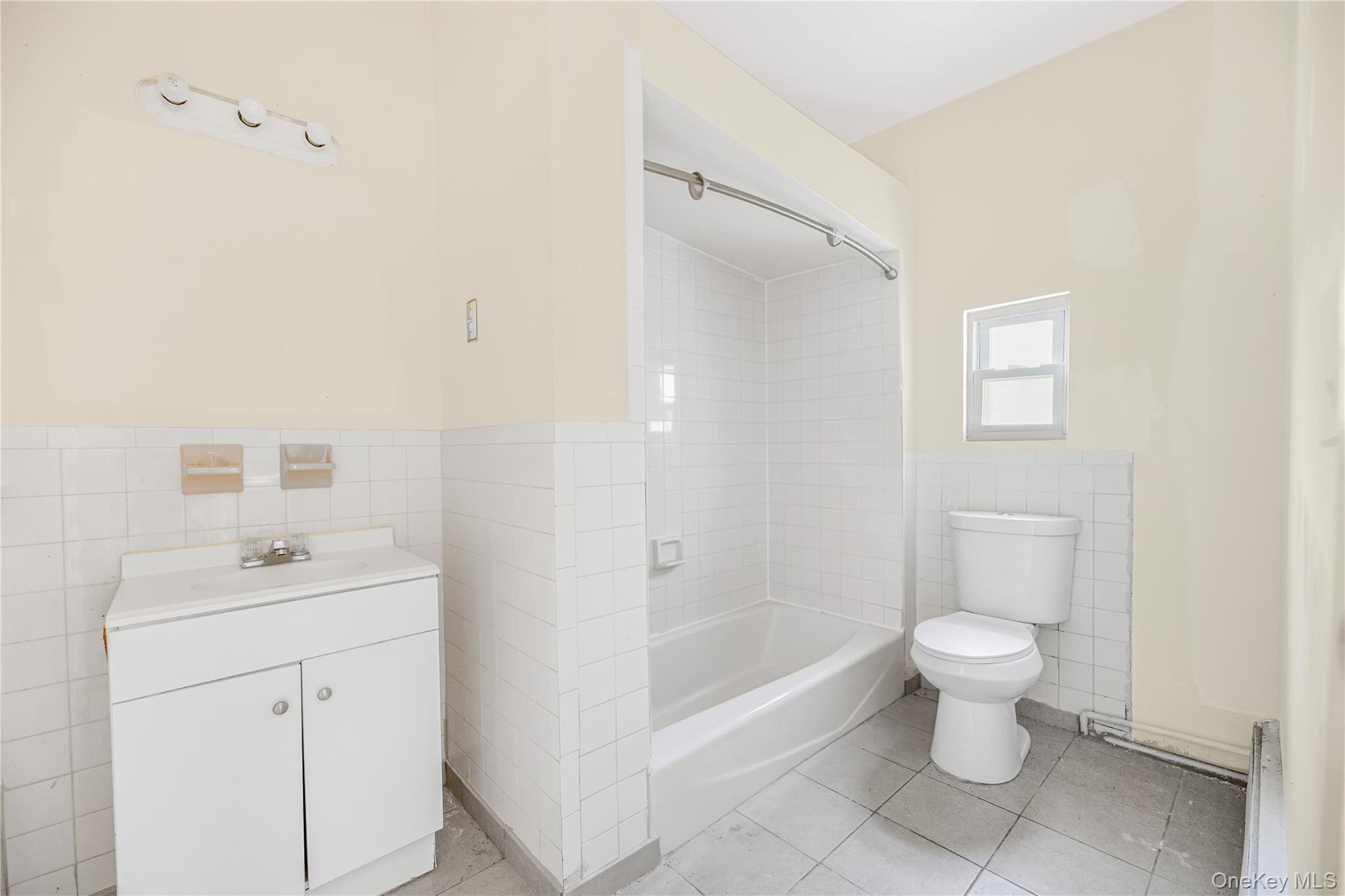 419 Harding Park – For Sale photo 15