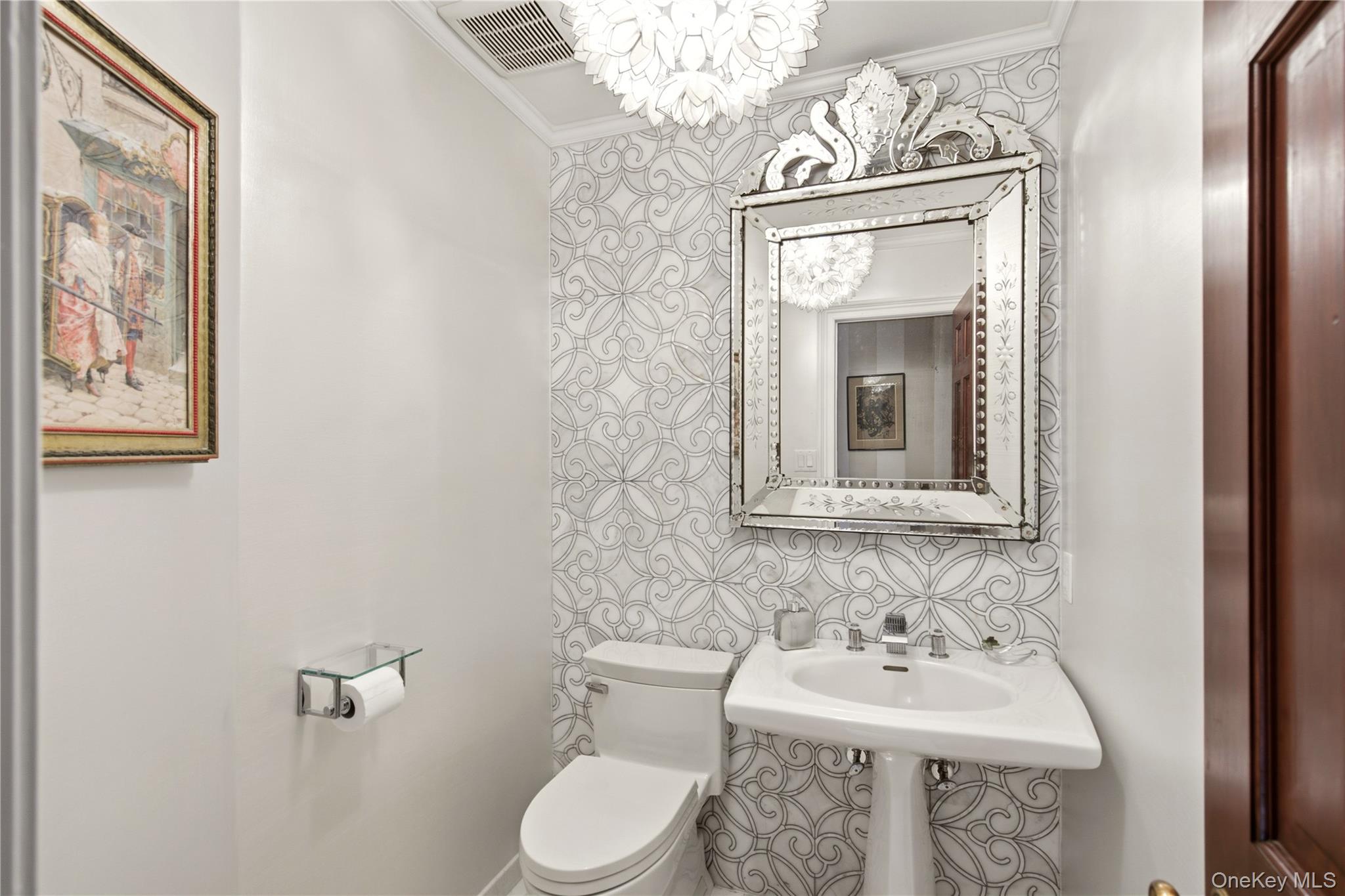 27 Amber Lane – For Sale photo 19