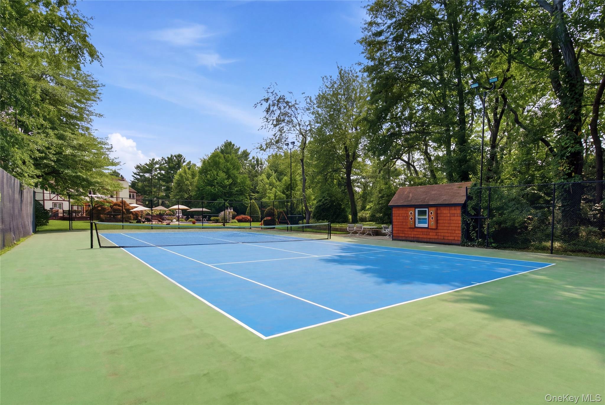 27 Amber Lane – For Sale photo 44