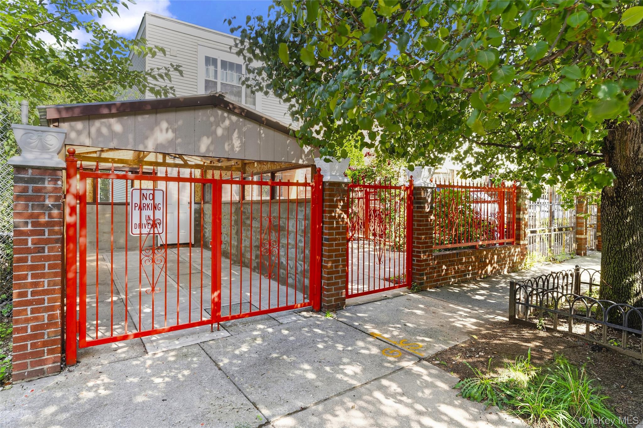 343 Hinsdale Street – For Sale photo 5