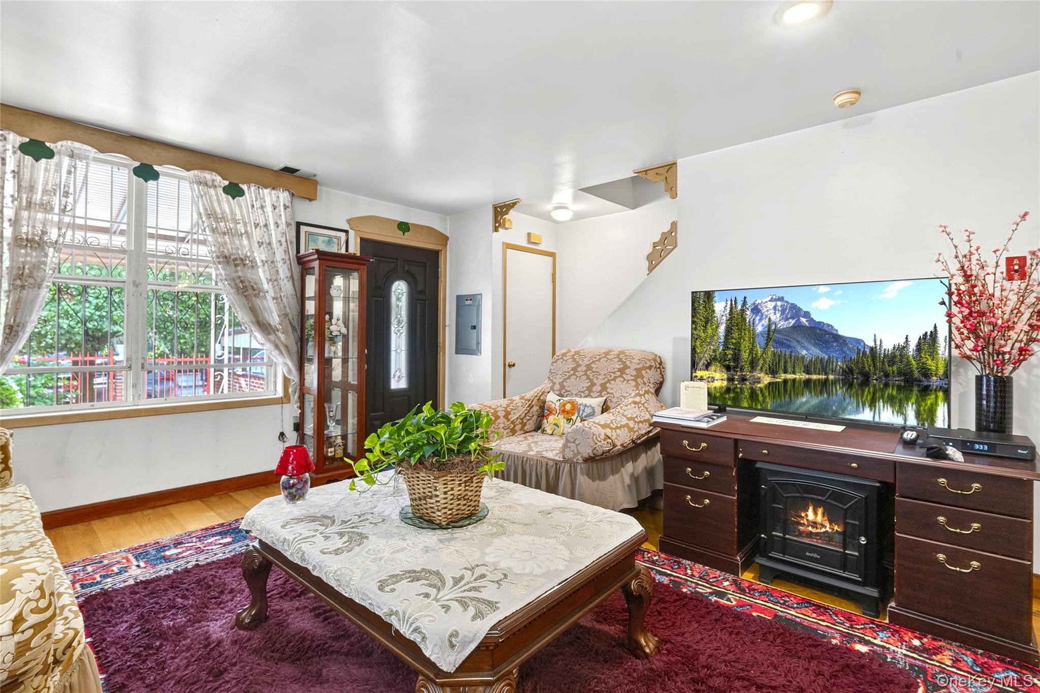 343 Hinsdale Street – For Sale photo 7
