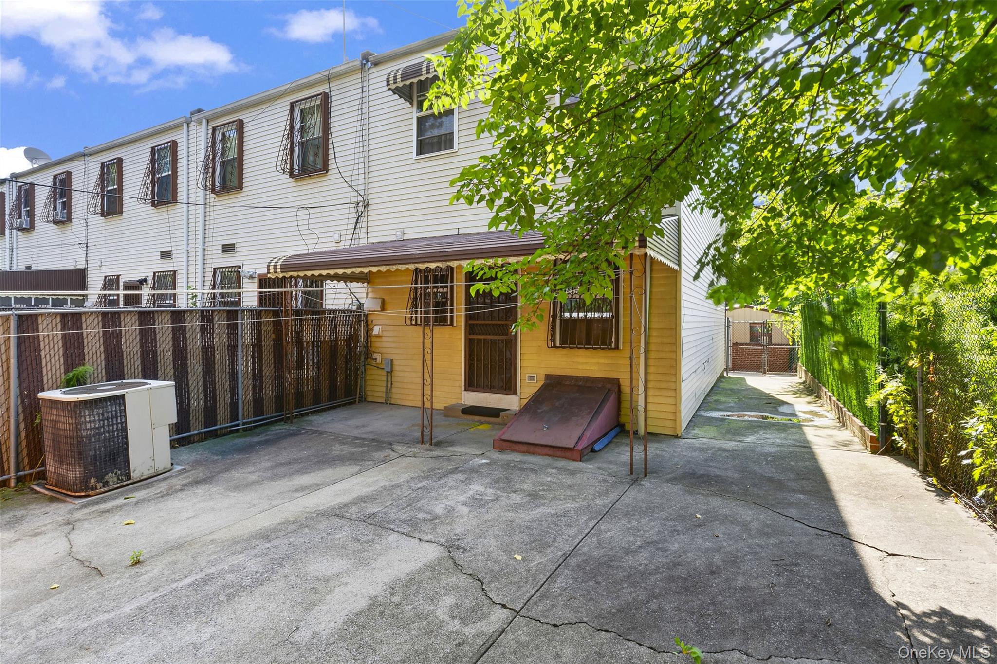 343 Hinsdale Street – For Sale photo 19