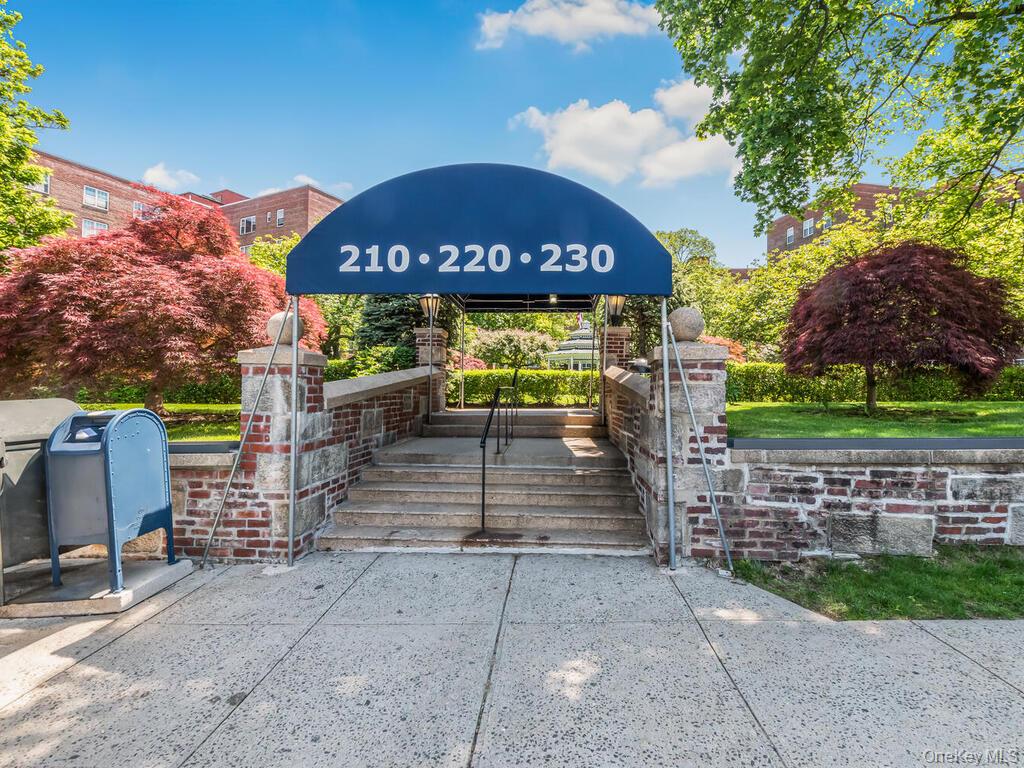 220 Pelham Road, Unit 5E photo 23
