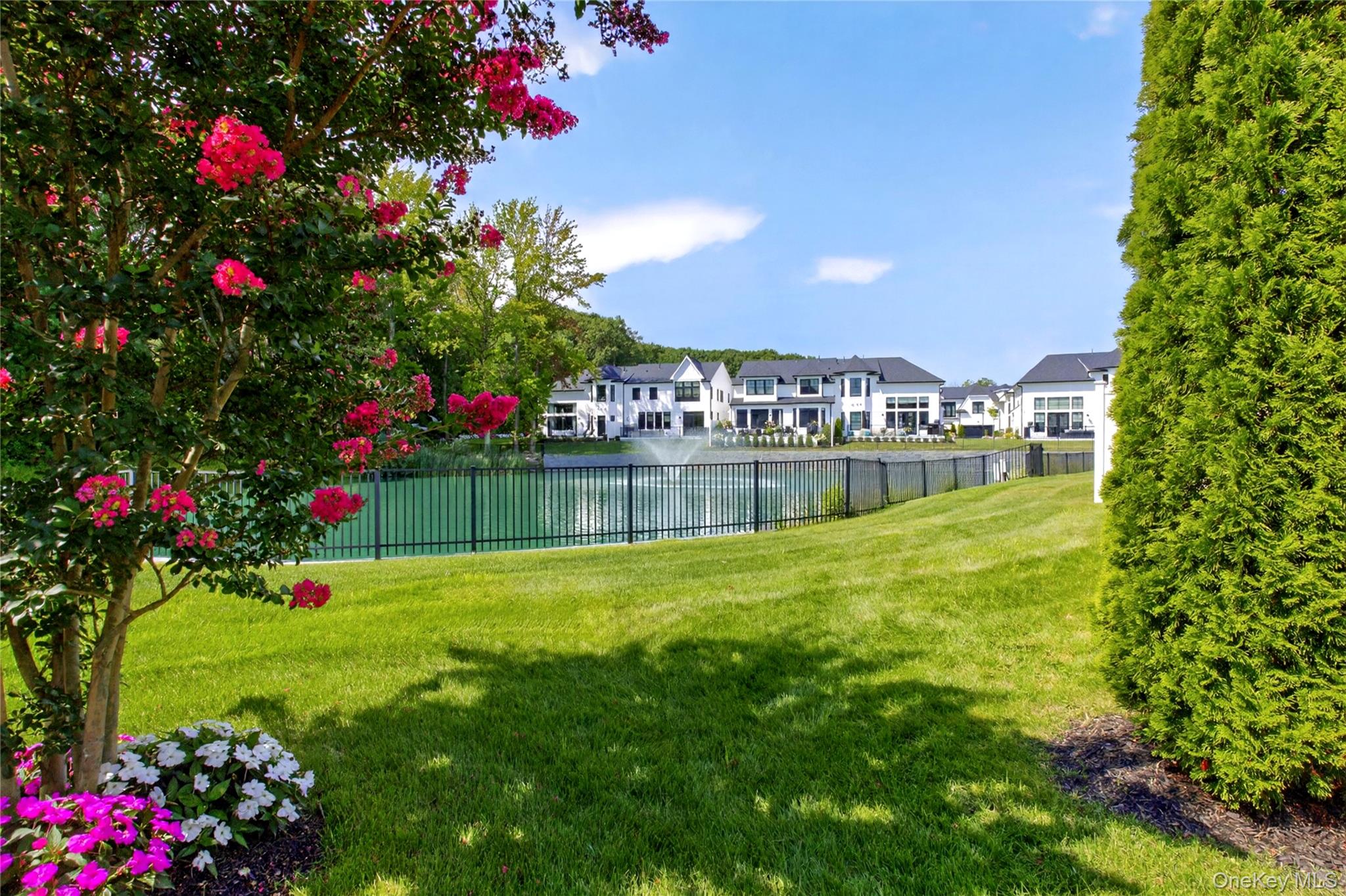 78 Three Ponds Lane E – For Sale photo 32