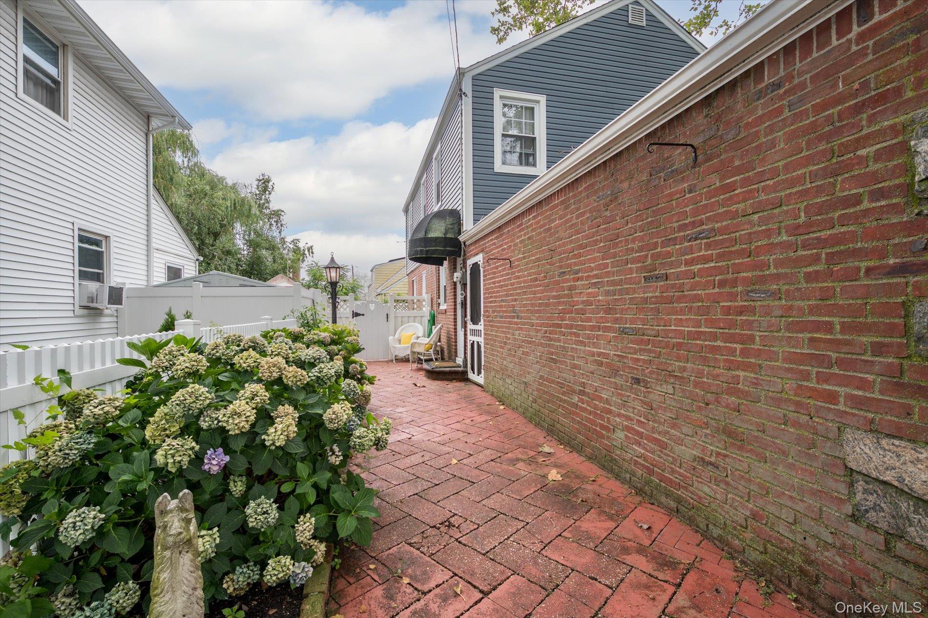 2563 Milburn Avenue – For Sale photo 21
