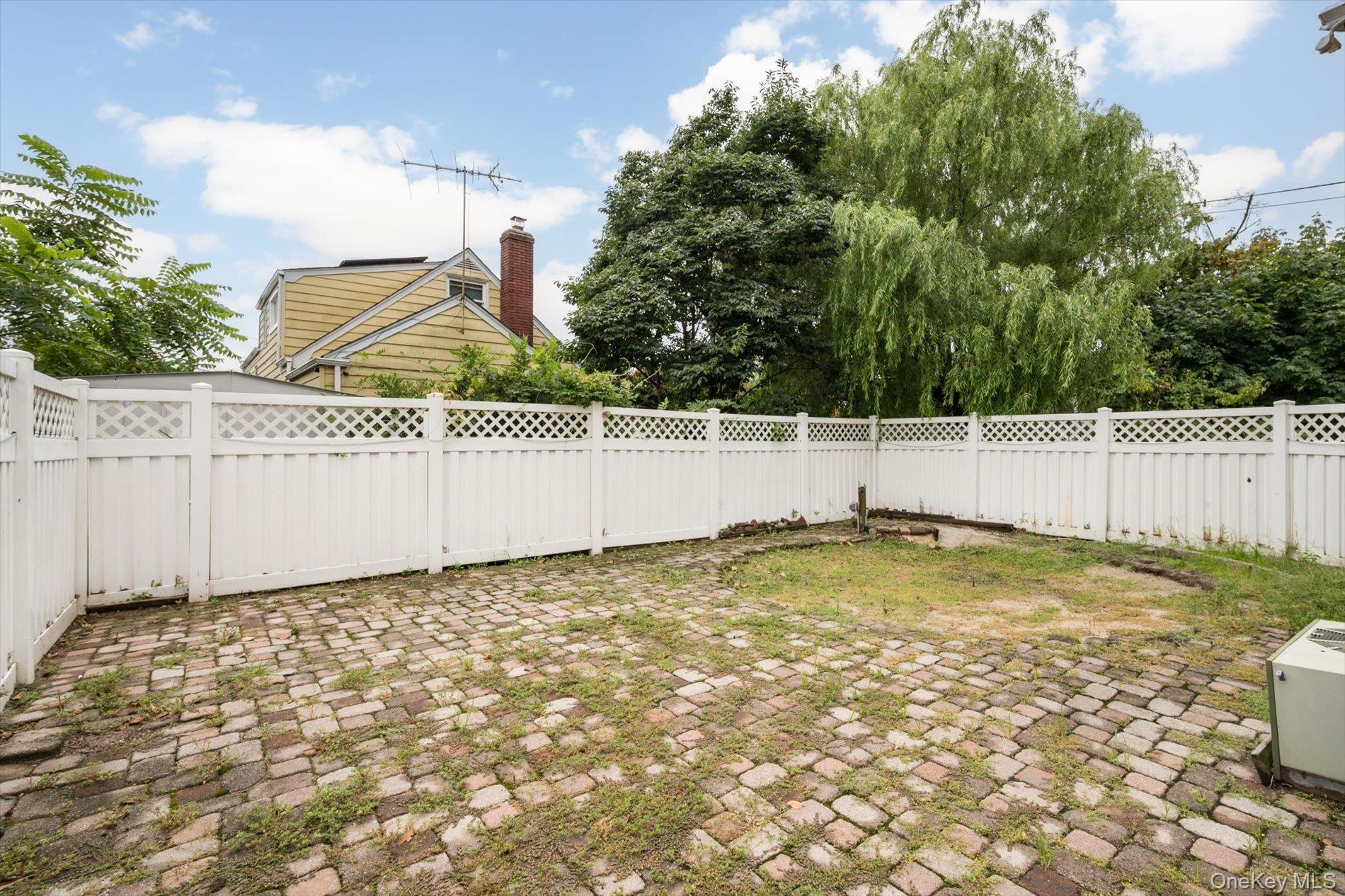 2563 Milburn Avenue – For Sale photo 19