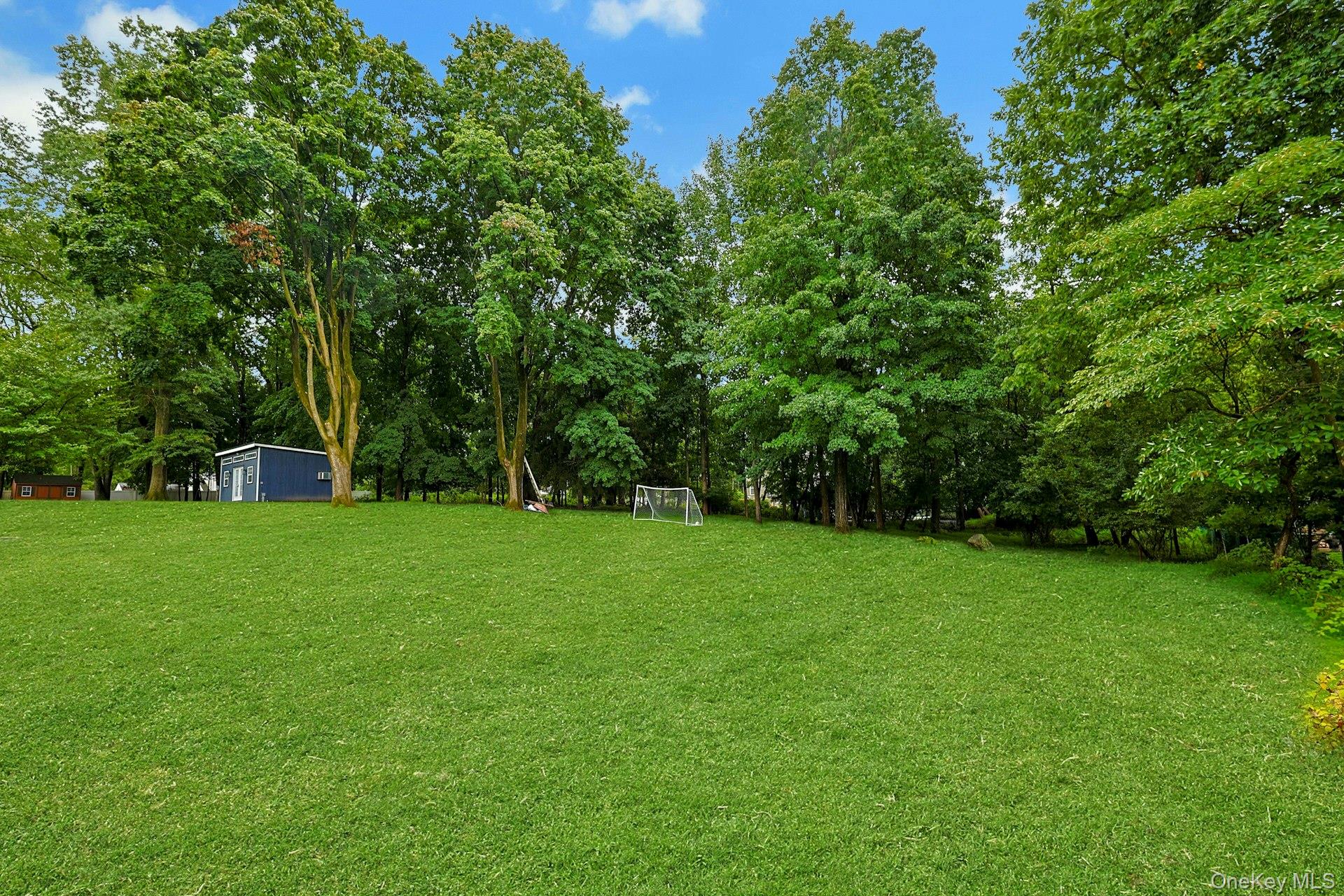 5 Prides Crossing – For Sale photo 36