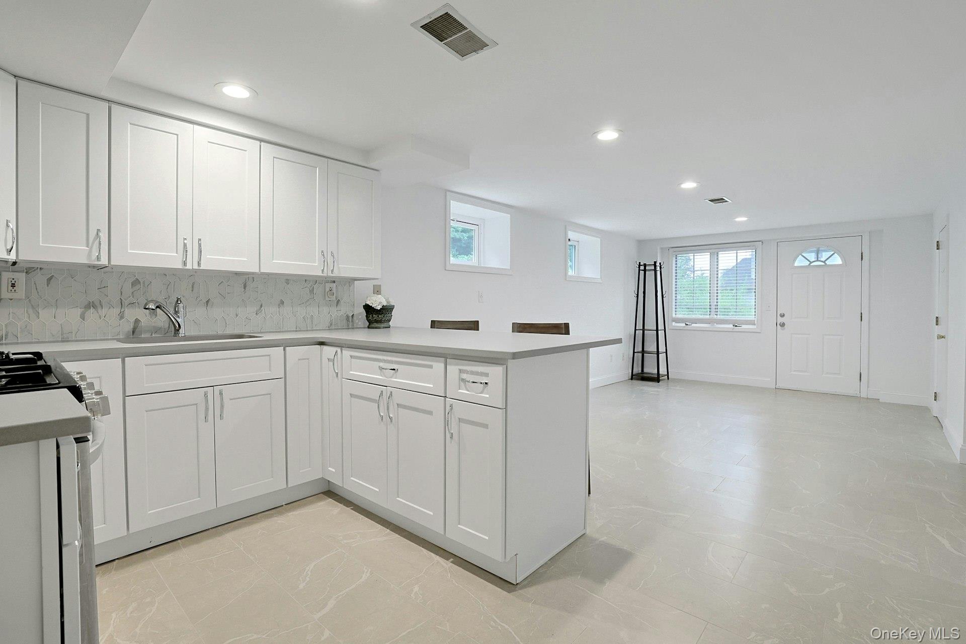 5 Prides Crossing – For Sale photo 20