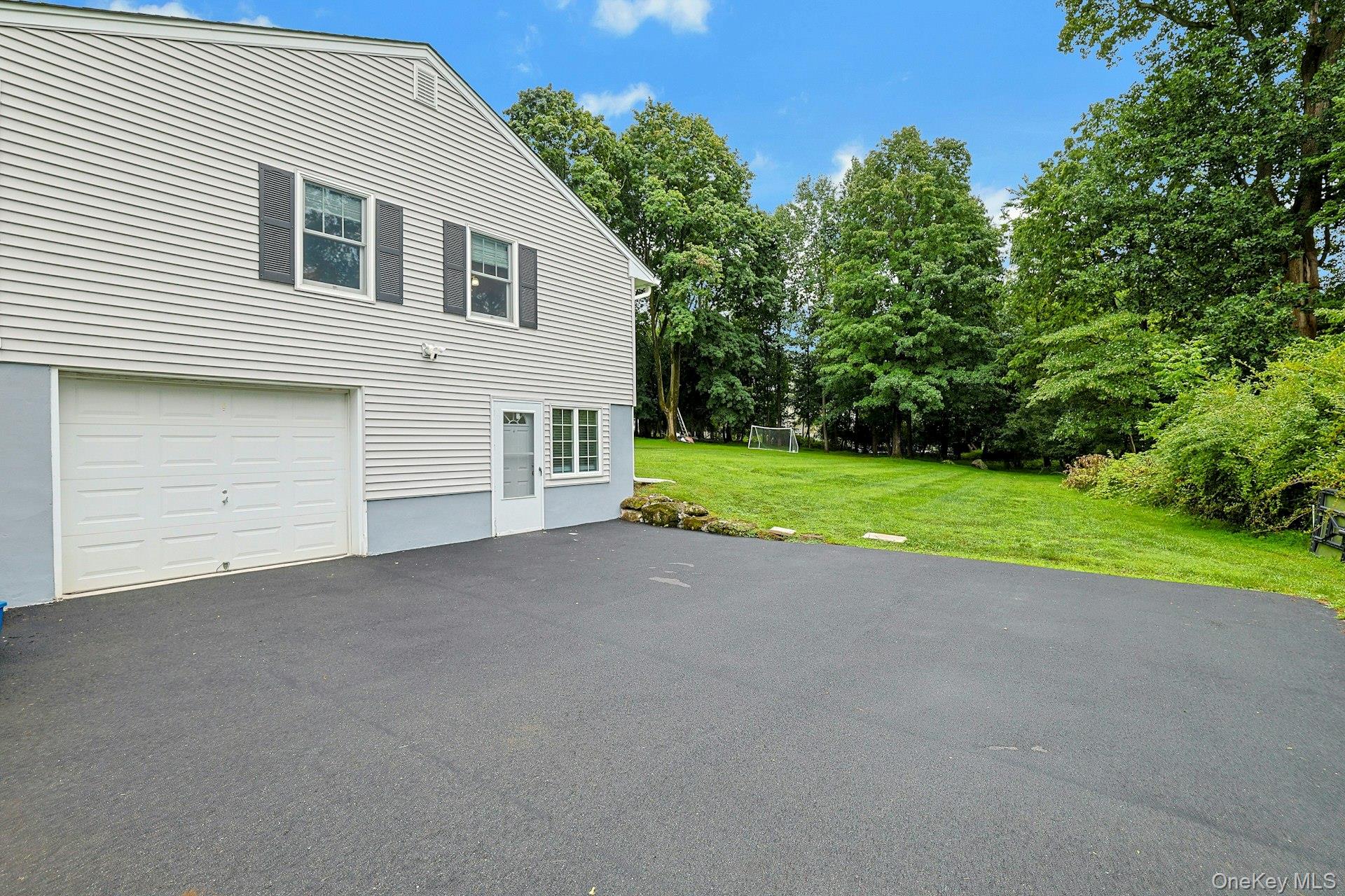 5 Prides Crossing – For Sale photo 33