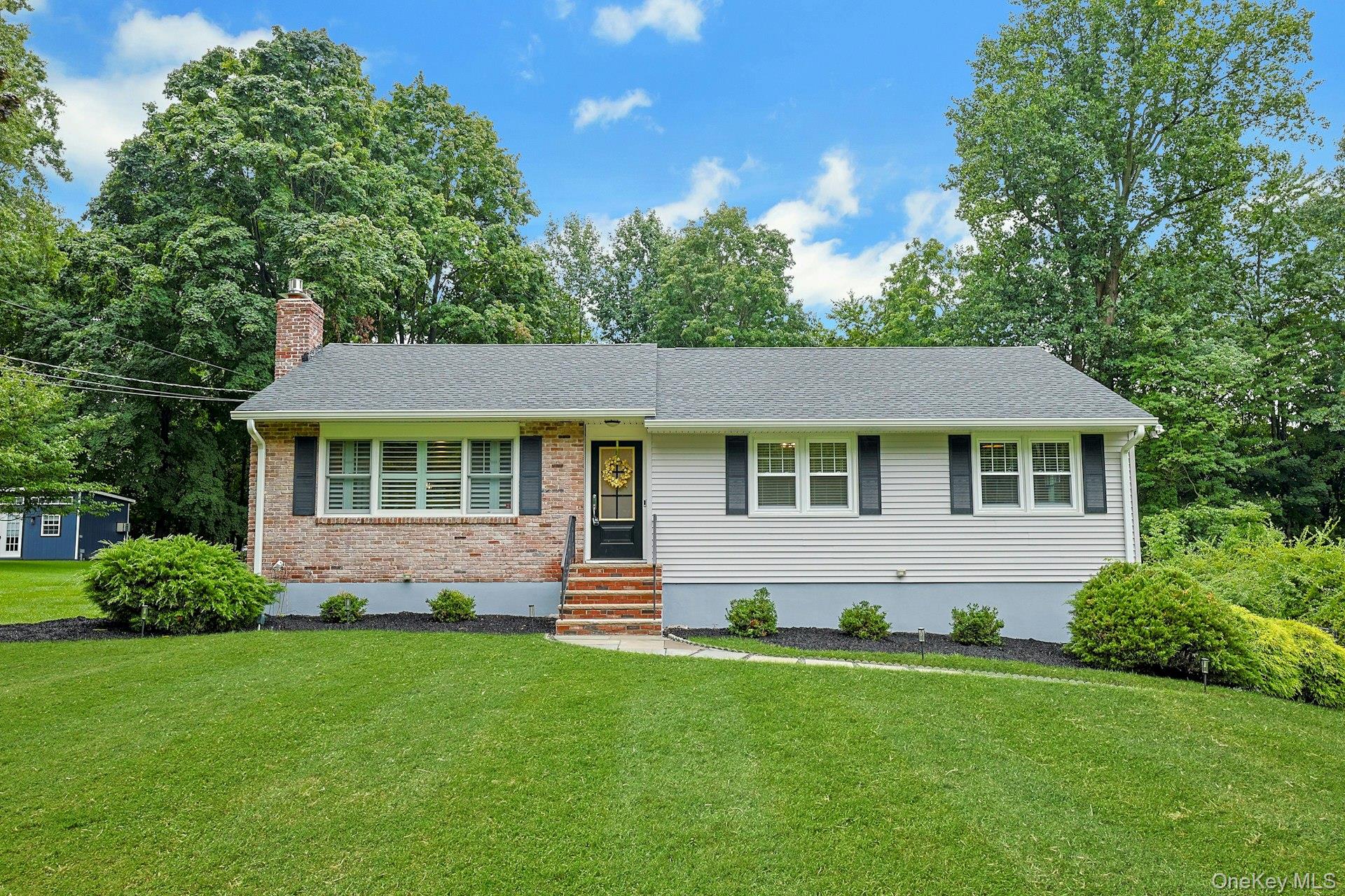 5 Prides Crossing – For Sale