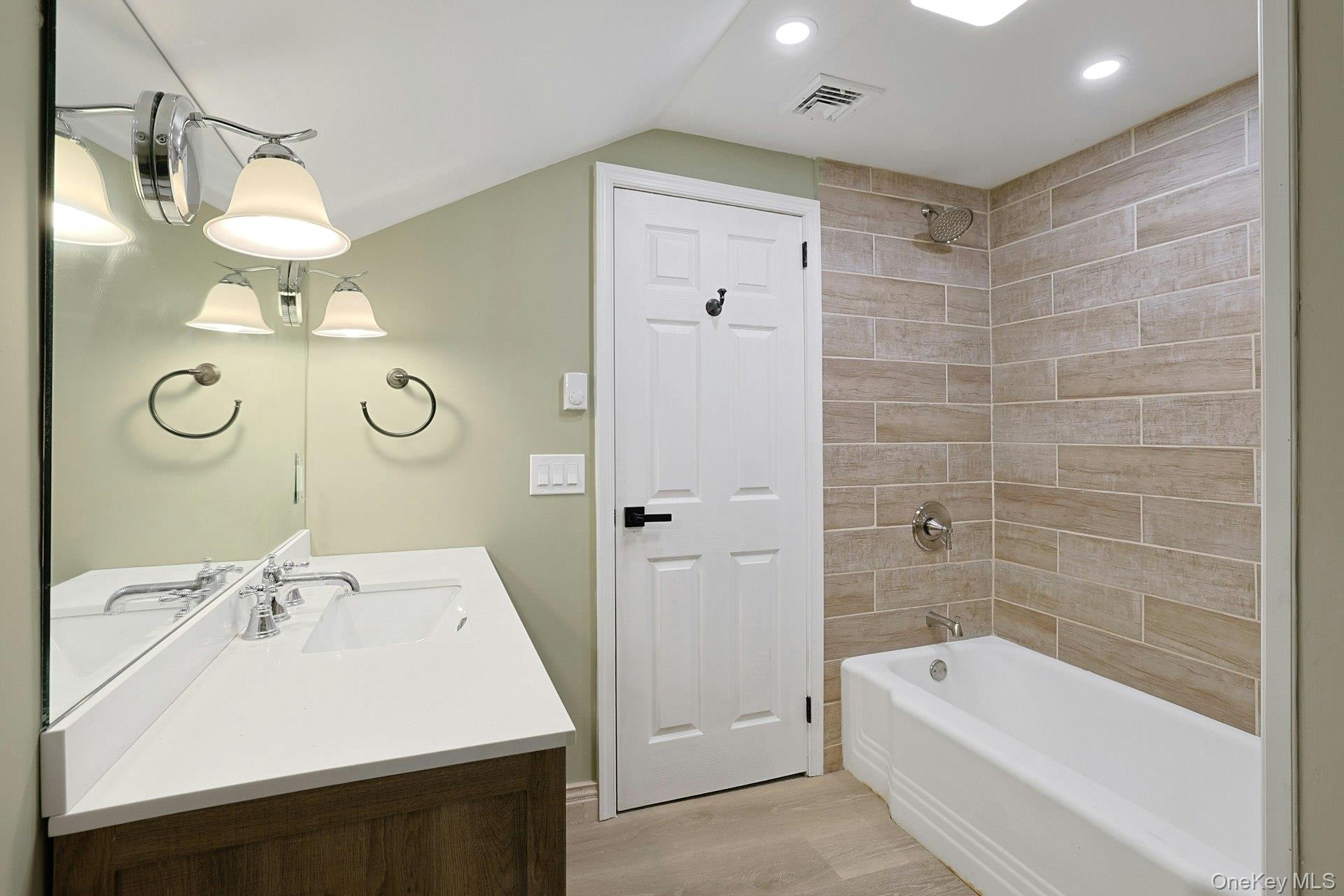 556 Babbling Brook Lane – For Sale photo 38