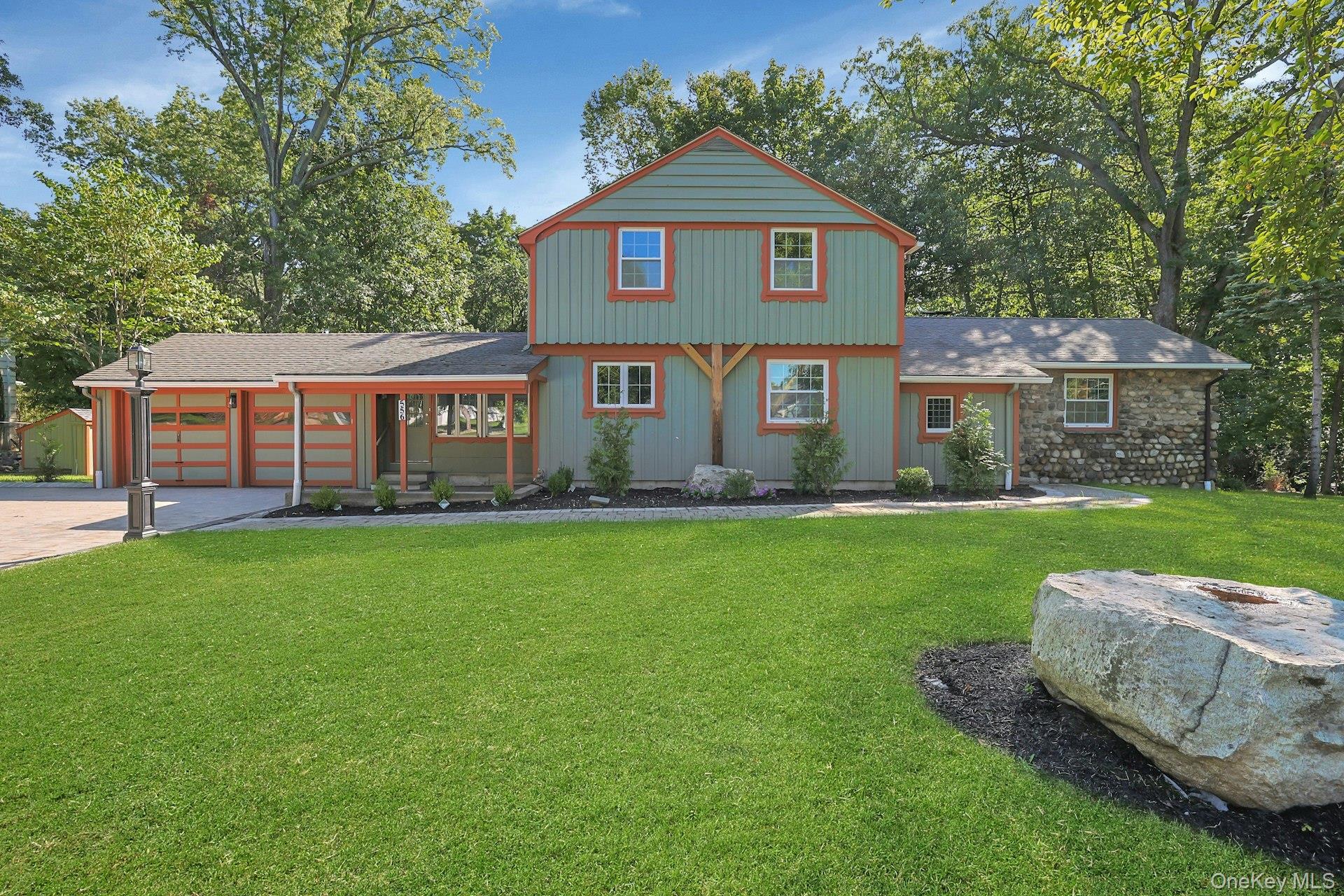 556 Babbling Brook Lane – For Sale photo 6