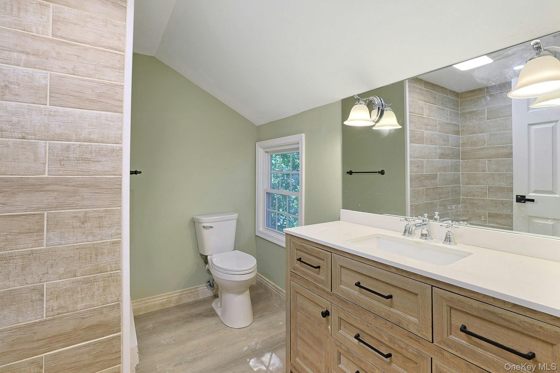 556 Babbling Brook Lane – For Sale photo 37