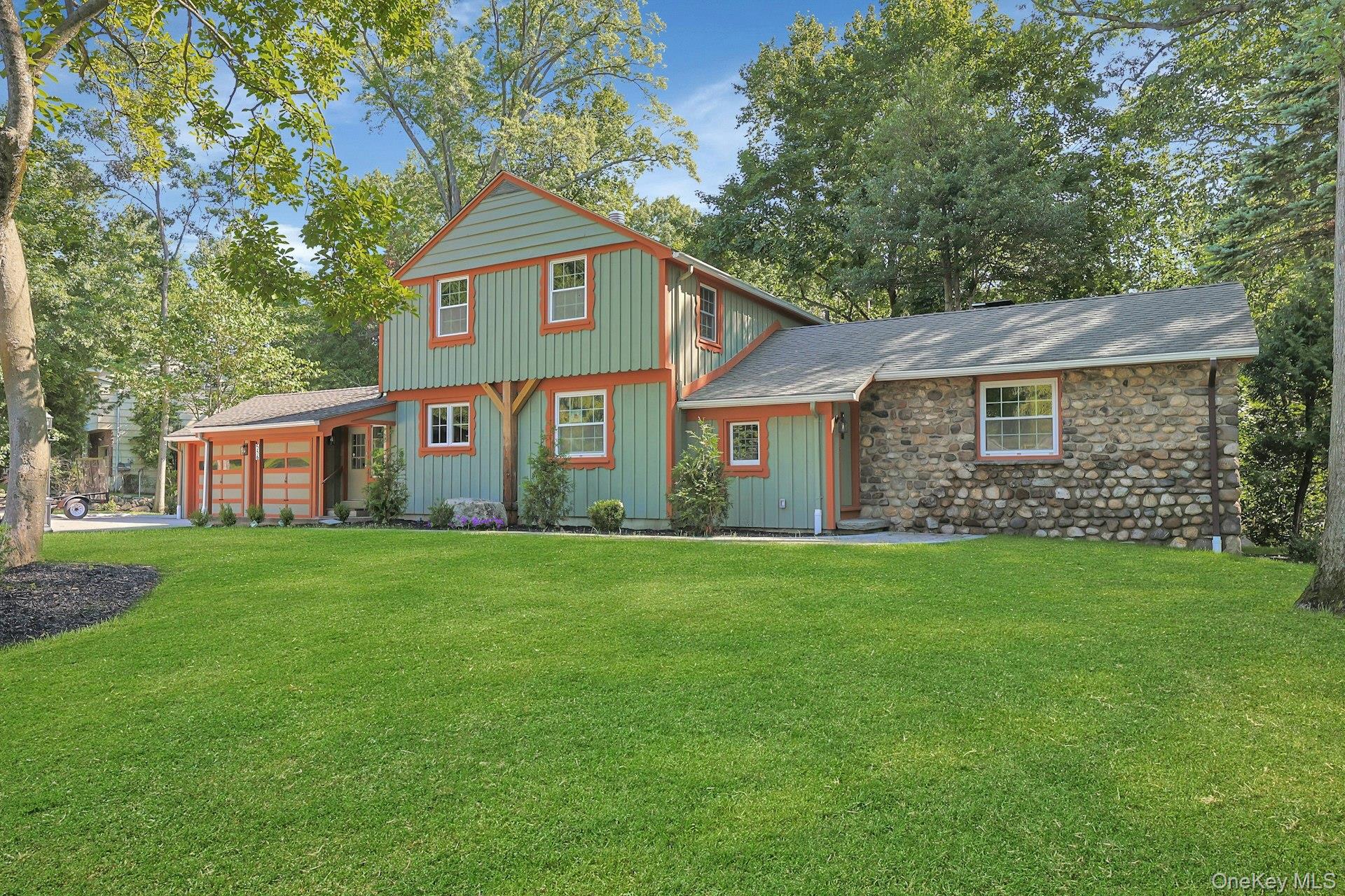 556 Babbling Brook Lane – For Sale photo 7