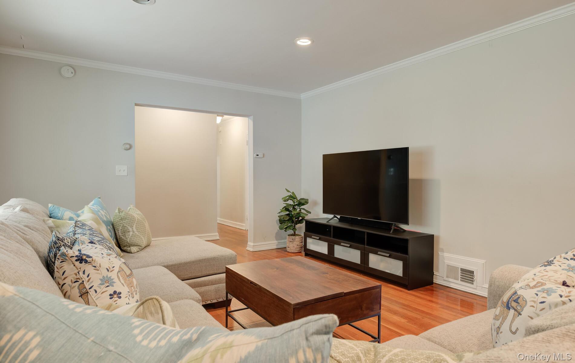 9 Wimbleton Lane – For Sale photo 6