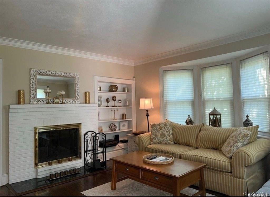 73 Abbott Drive – For Rent photo 2