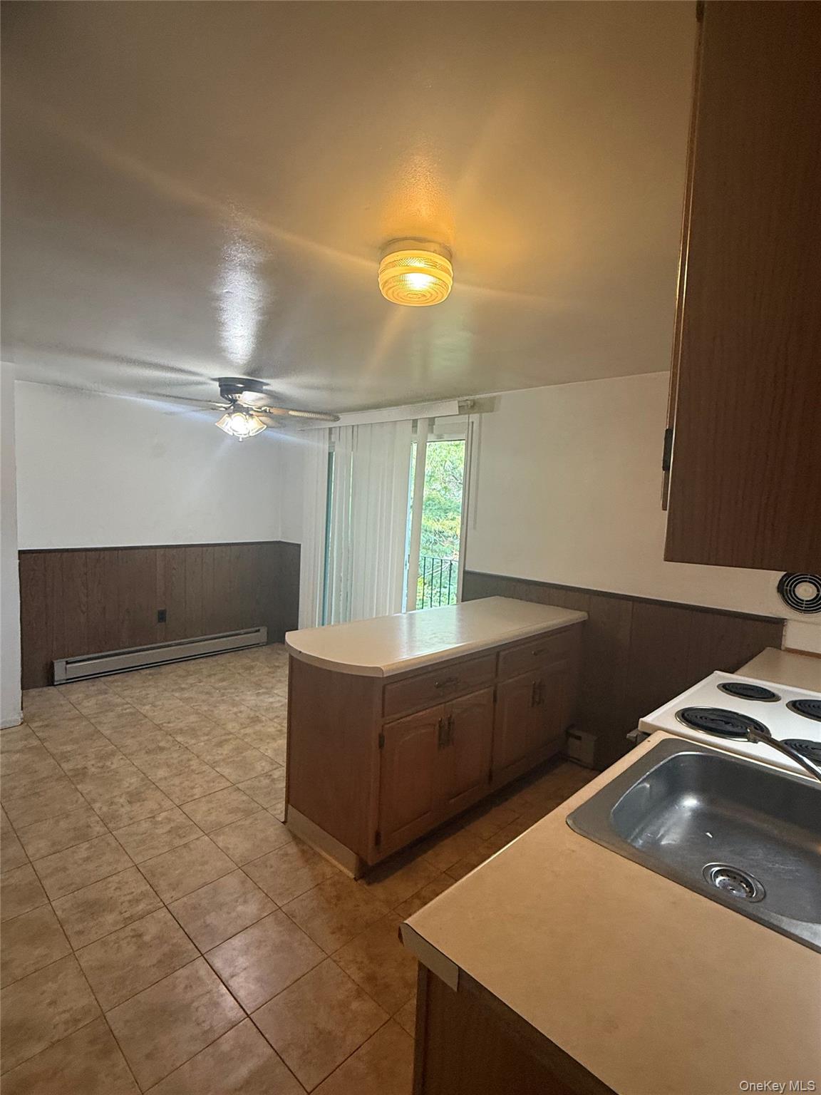 508 Parr Meadow Drive, Unit 5H photo 4