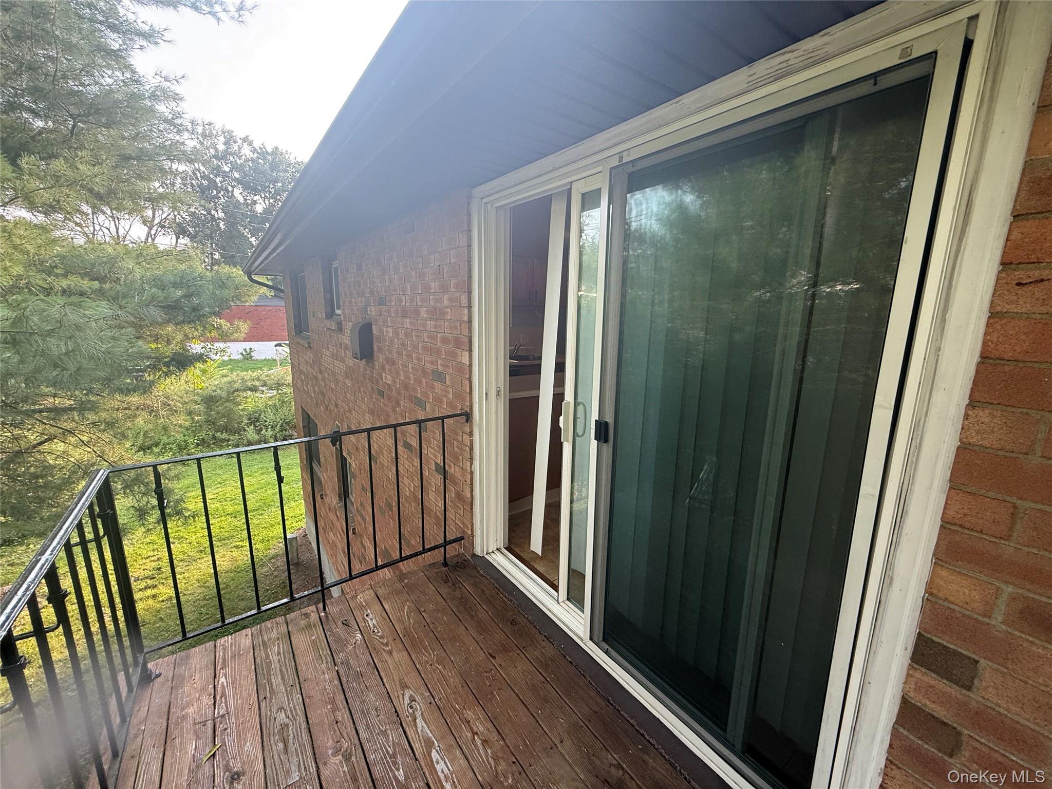 508 Parr Meadow Drive, Unit 5H photo 6