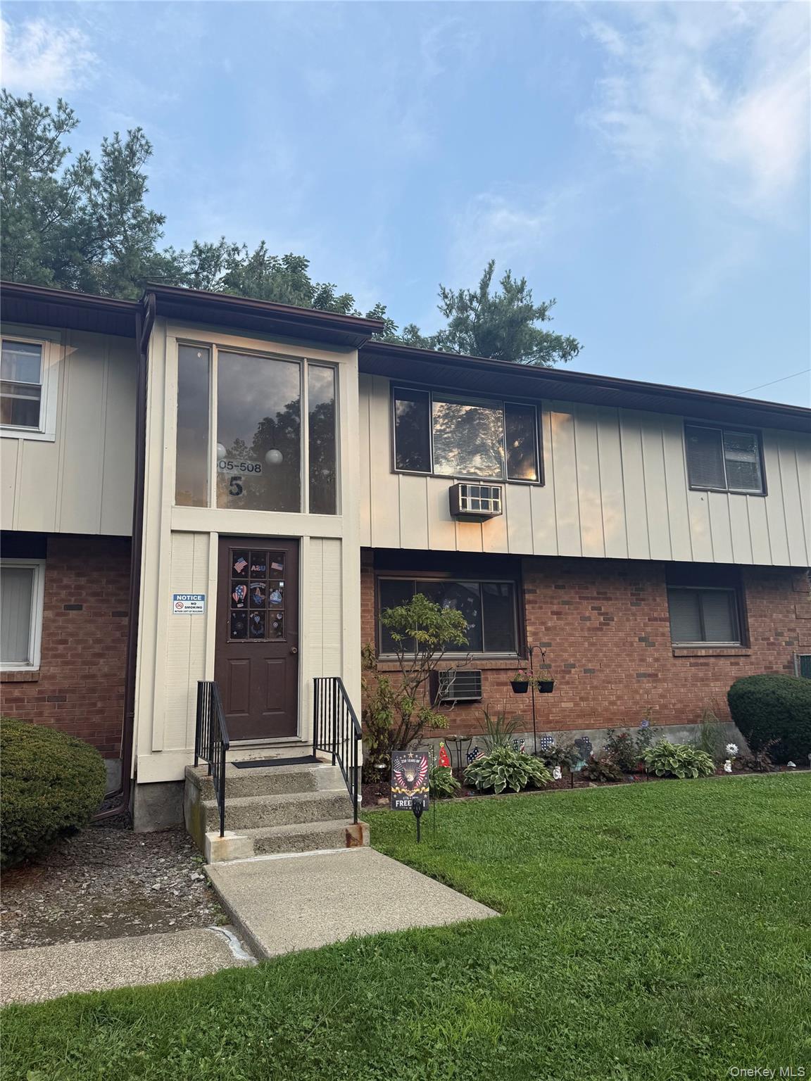 508 Parr Meadow Drive, Unit 5H photo 30