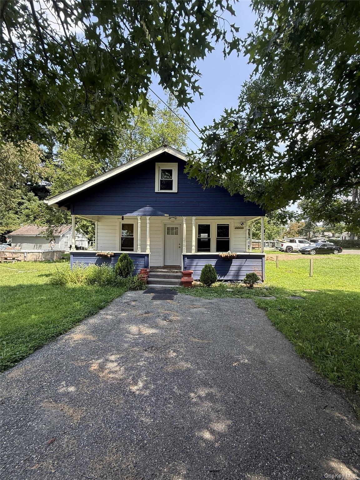 15 Court Avenue – For Rent