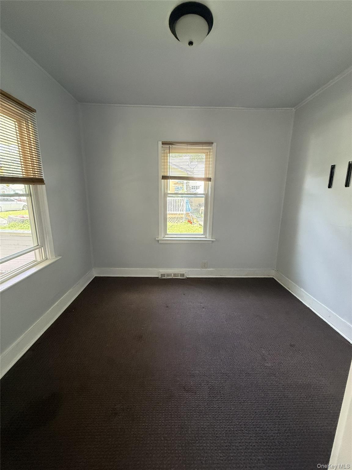 15 Court Avenue – For Rent photo 5