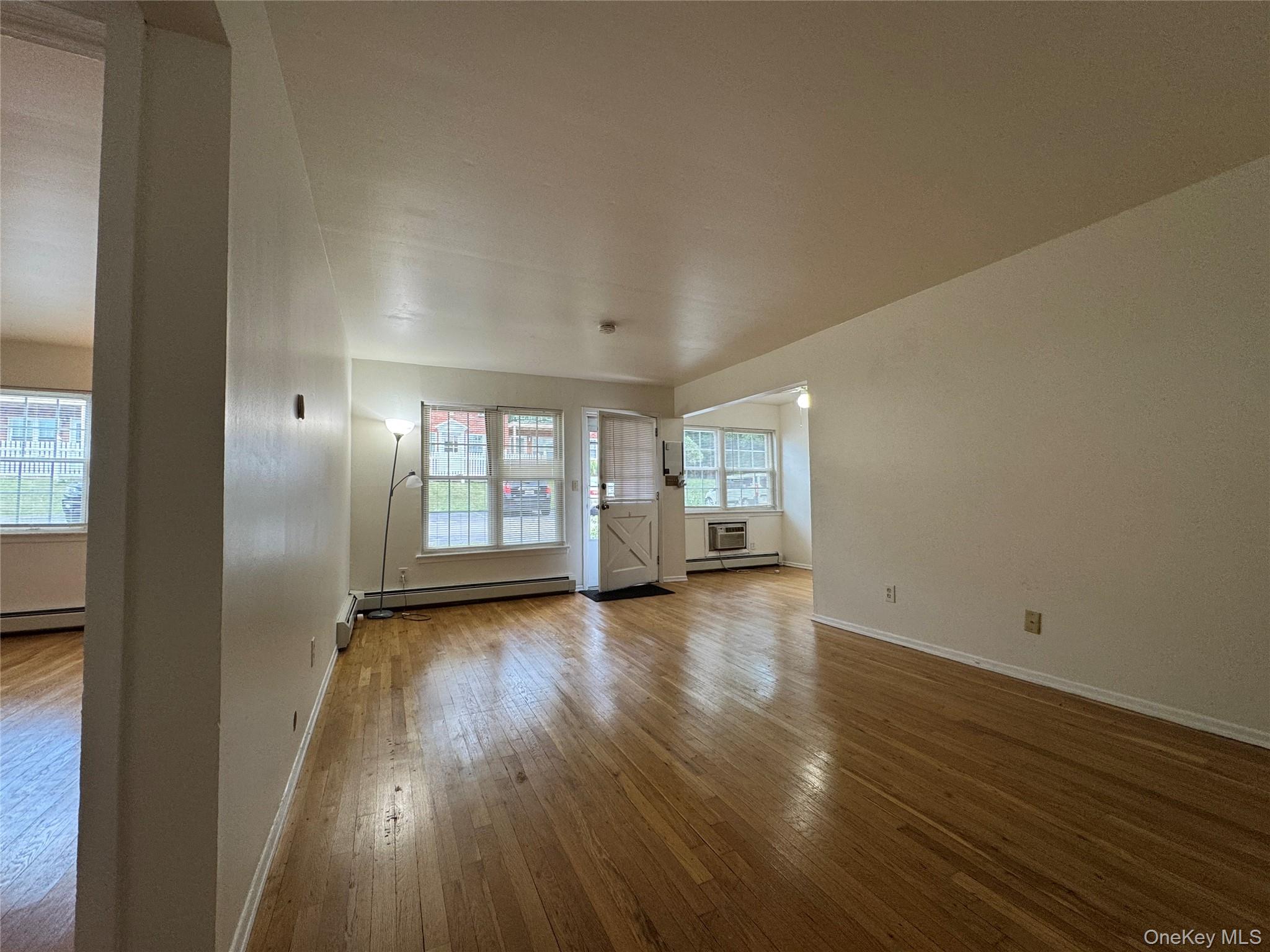 8 Colonial Road, Unit 28 photo 11