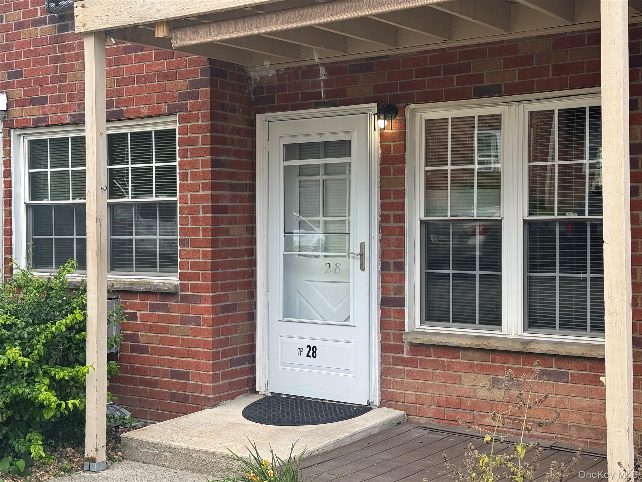 8 Colonial Road, Unit 28 photo 12