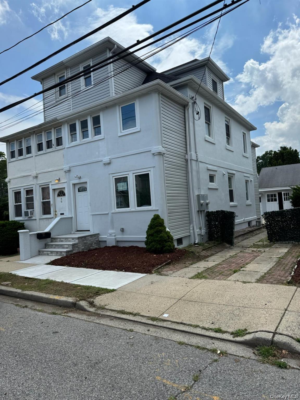 44 Lewis Avenue – For Sale