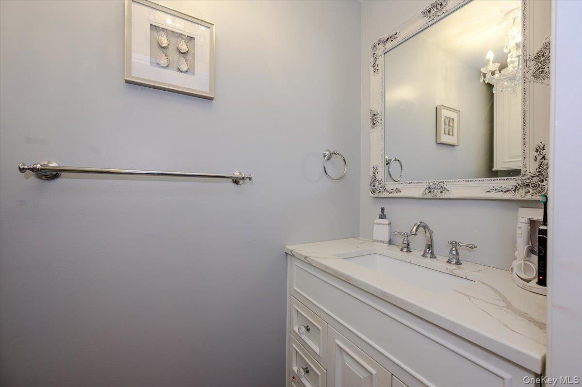 543 W Broadway, Unit A photo 17
