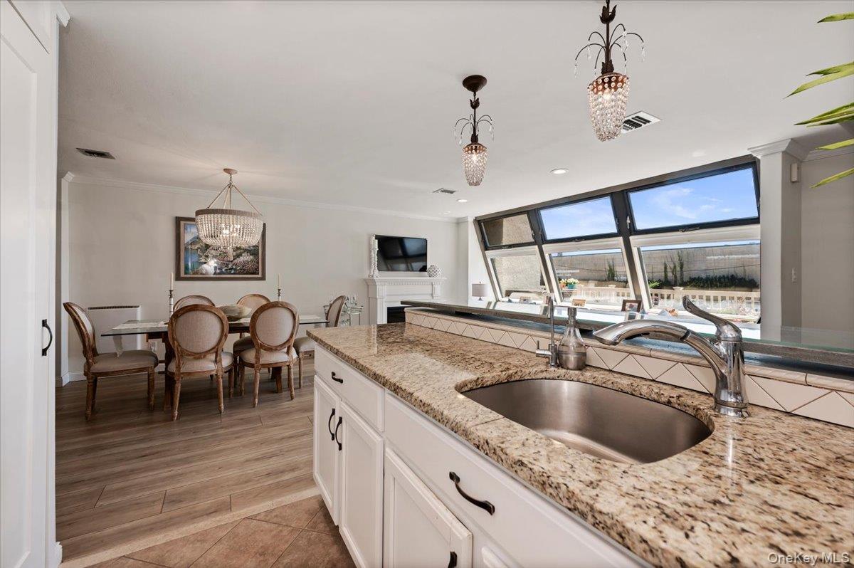 543 W Broadway, Unit A photo 13