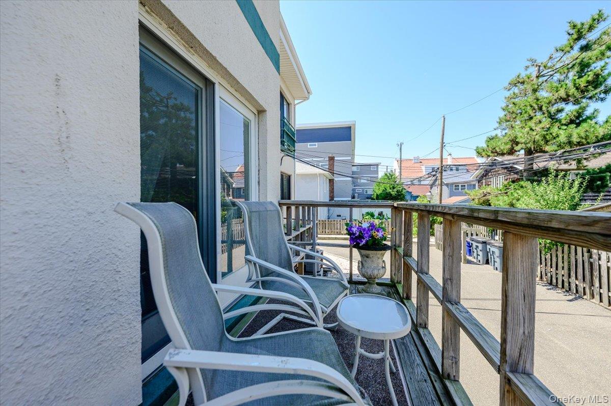 543 W Broadway, Unit A photo 18