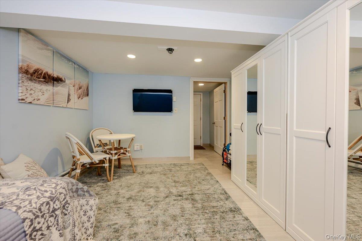 543 W Broadway, Unit A photo 15