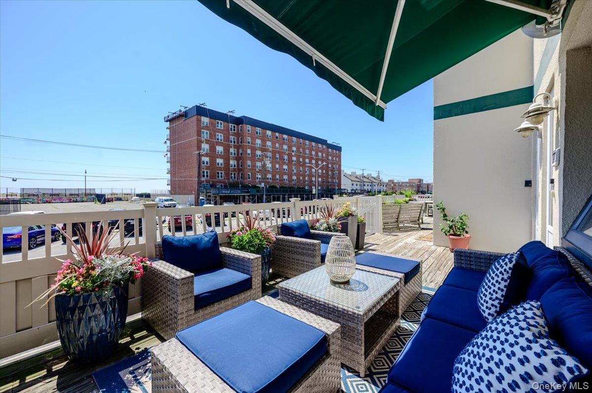 543 W Broadway, Unit A photo 3