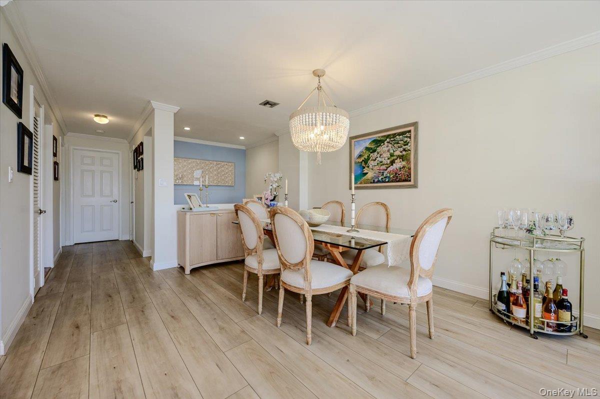 543 W Broadway, Unit A photo 8