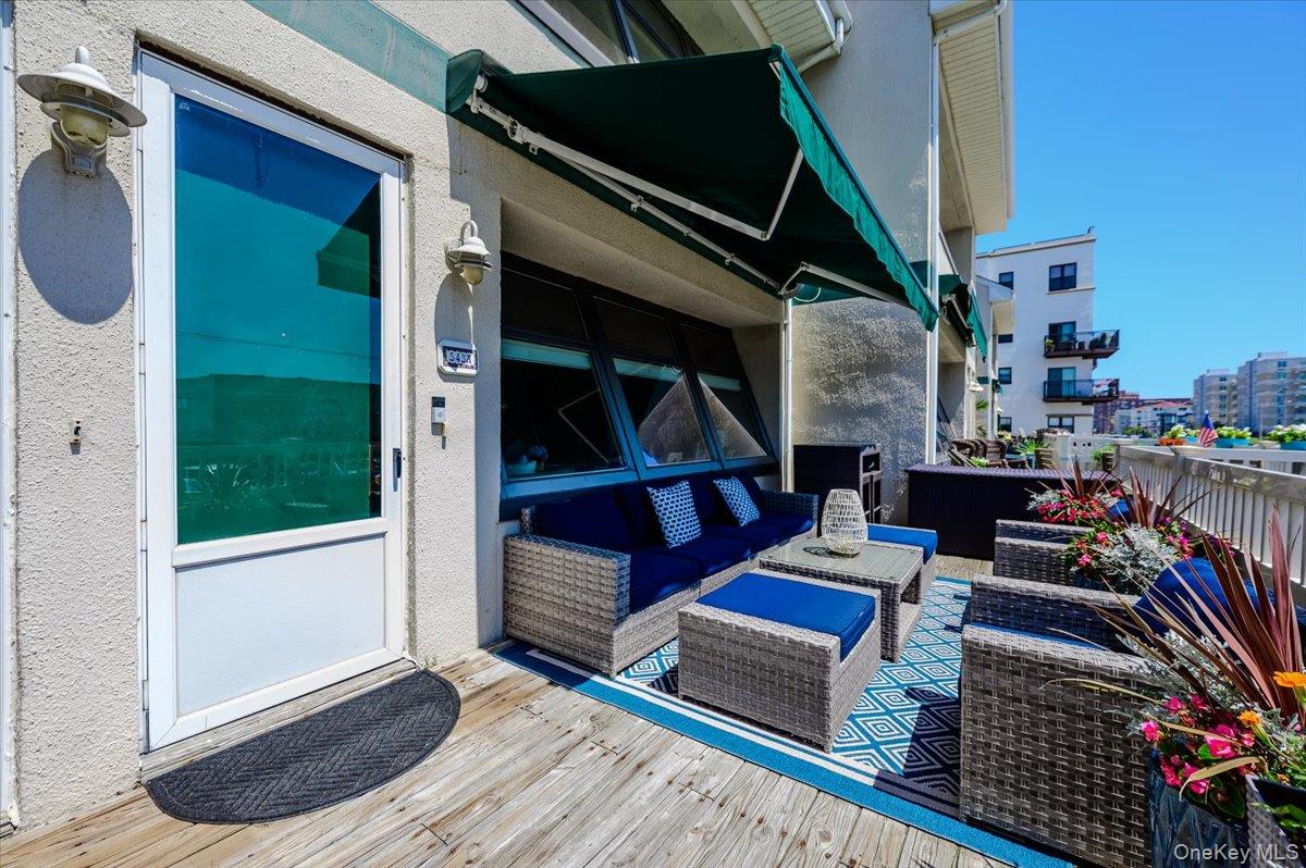 543 W Broadway, Unit A photo 2